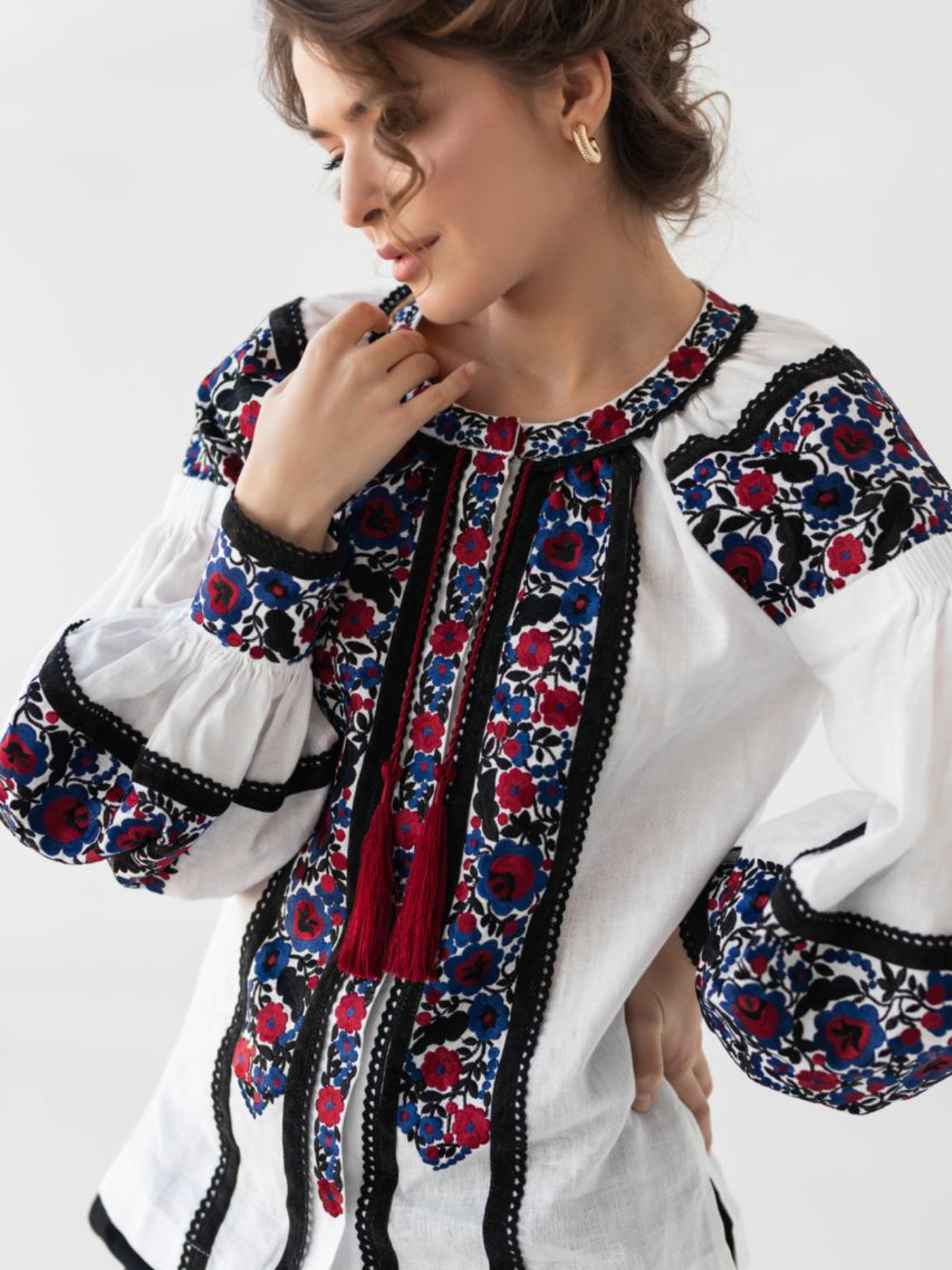 Вышитая рубашка Golden Trinity модель BART01 Фото