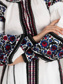 Вышитое платье Golden Trinity модель BART03 Фото