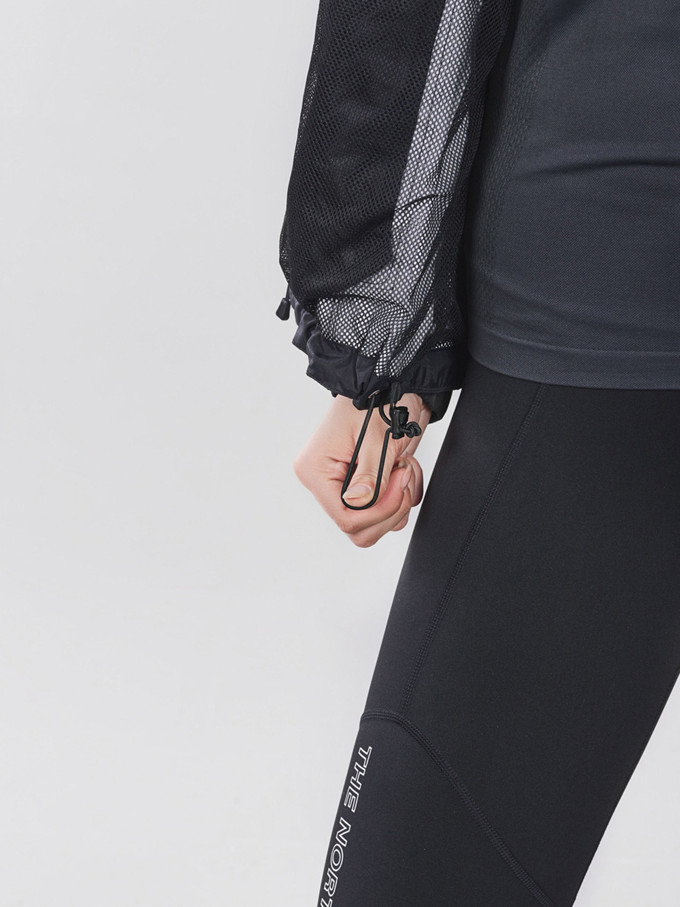 Куртки и дубленки The North Face модель NF00AQBJJK31 Фото