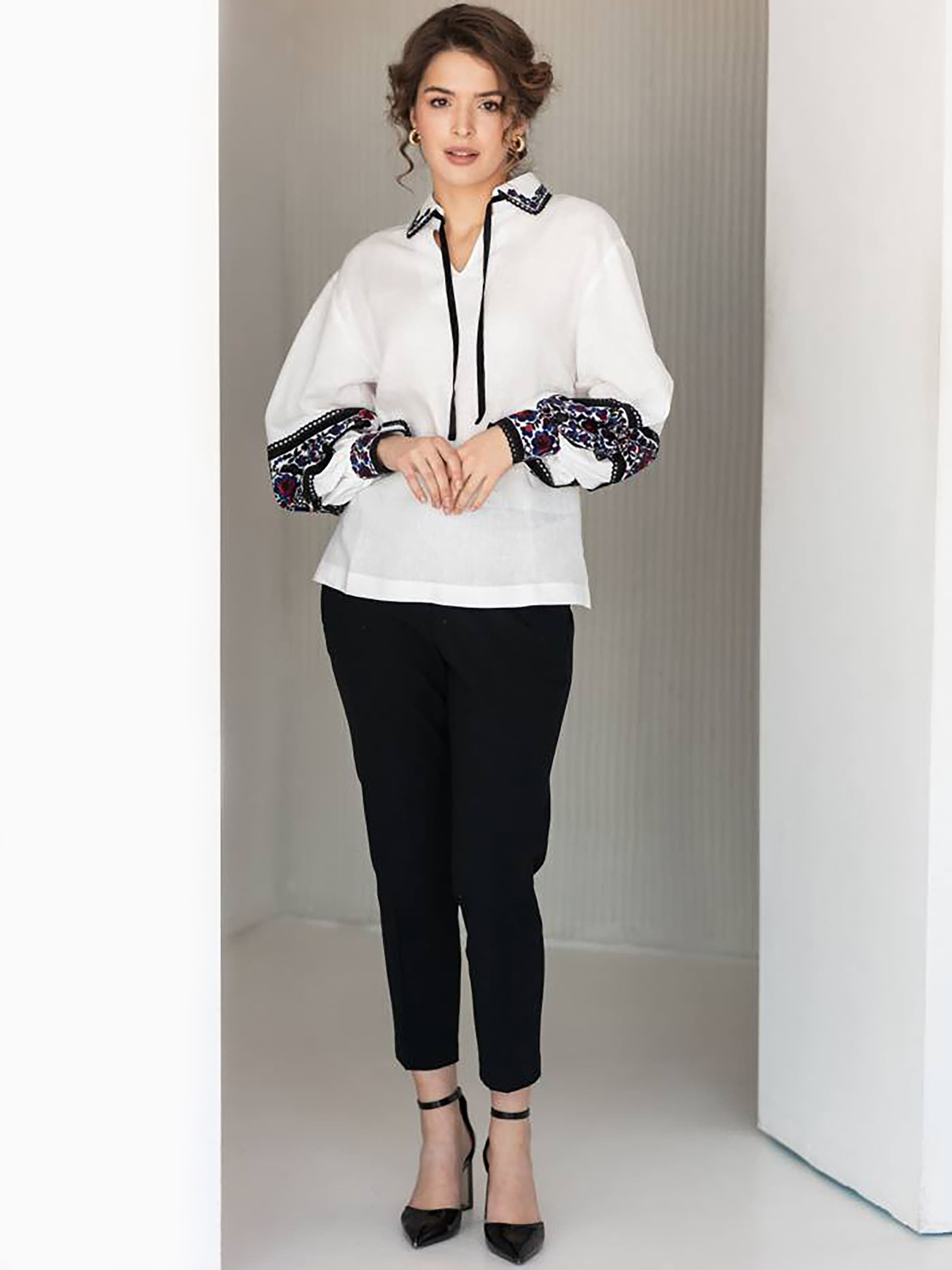 Вышитая рубашка Golden Trinity модель BART02 Фото