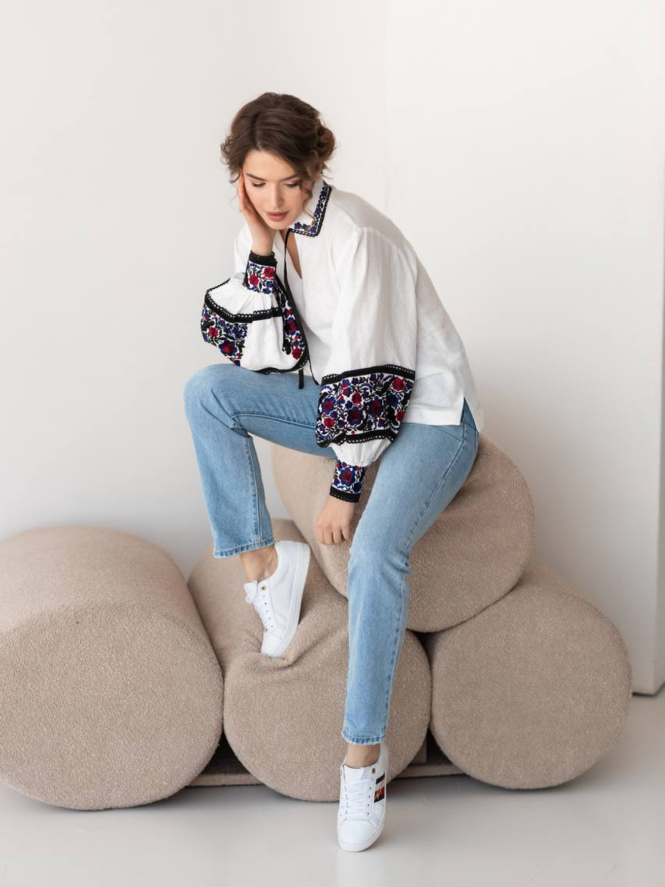 Вышитая рубашка Golden Trinity модель BART02 Фото