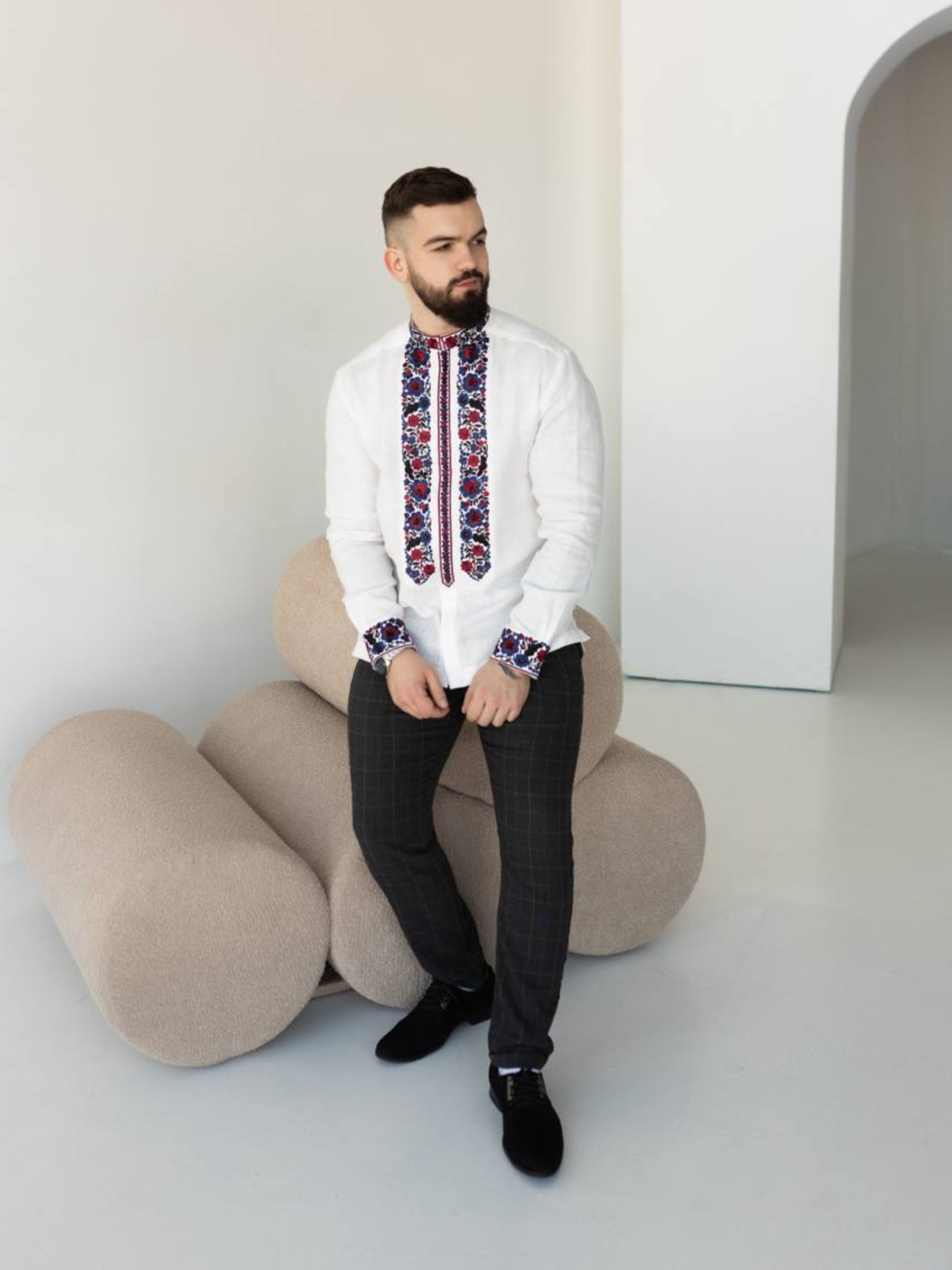 Вишита сорочка Golden Trinity модель BART05 Фото