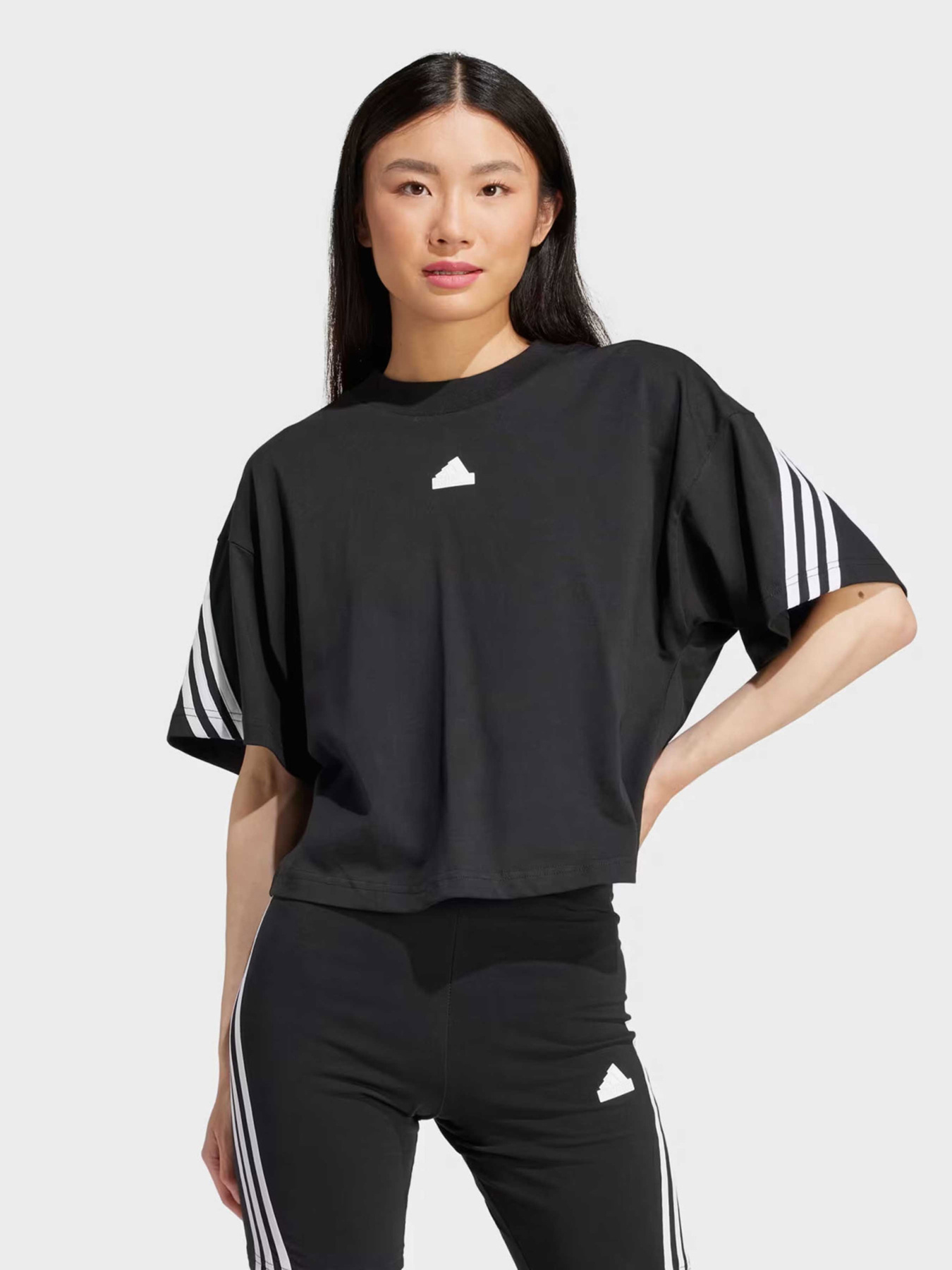 Футболки и поло Adidas модель IP1571 Футболки и поло Adidas модель IP1571 Фото