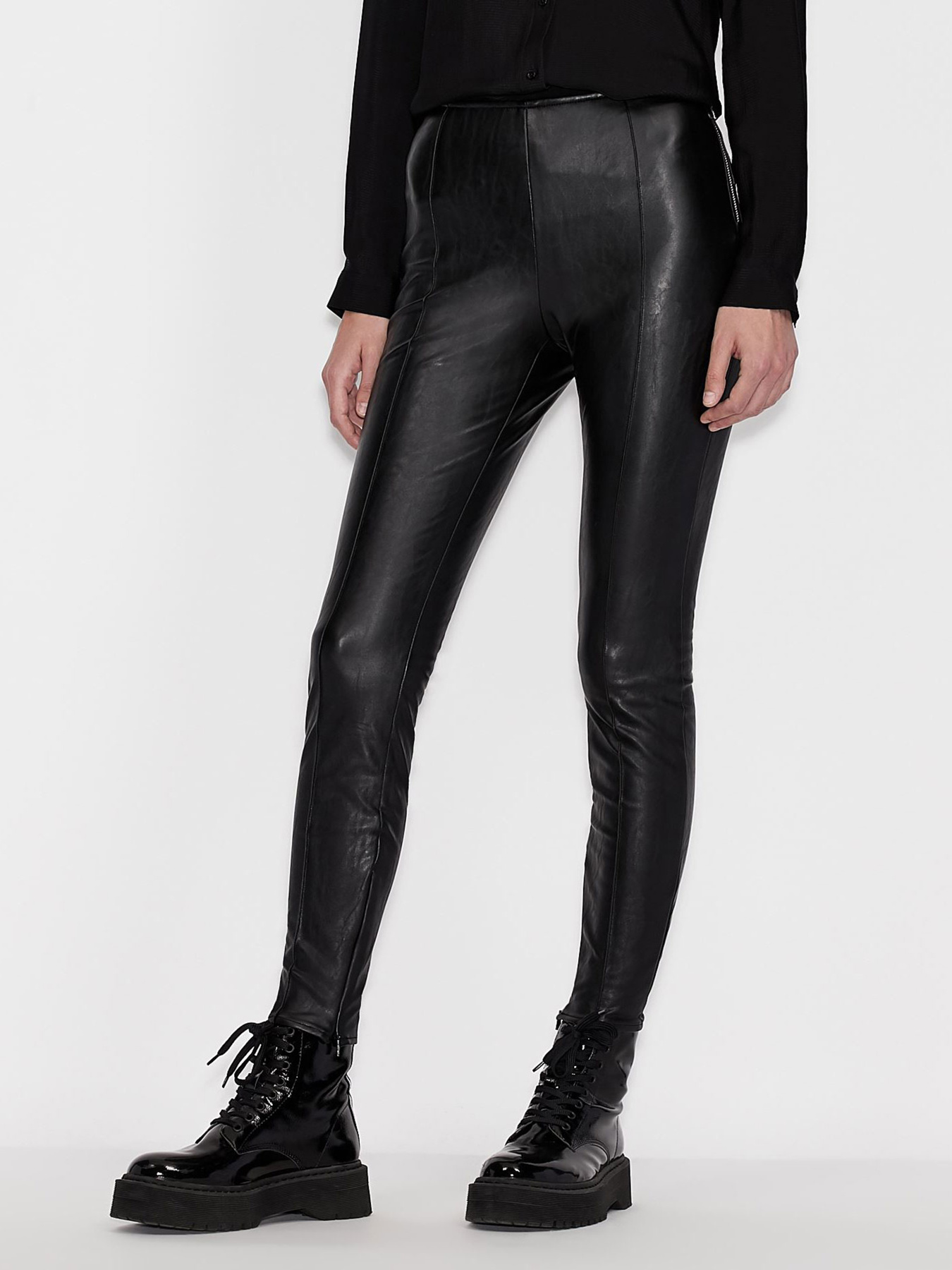 Брюки Armani Exchange модель 8NYP27-YNXJZ-1200 Фото