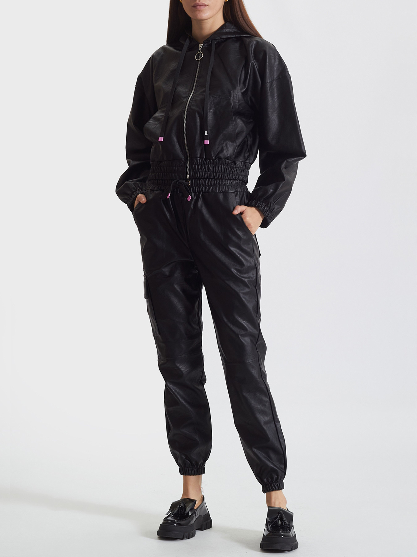 Джогери J.B4 (Just Before) модель 2WG10002 Джогери J.B4 (Just Before) модель 2WG10002 Фото