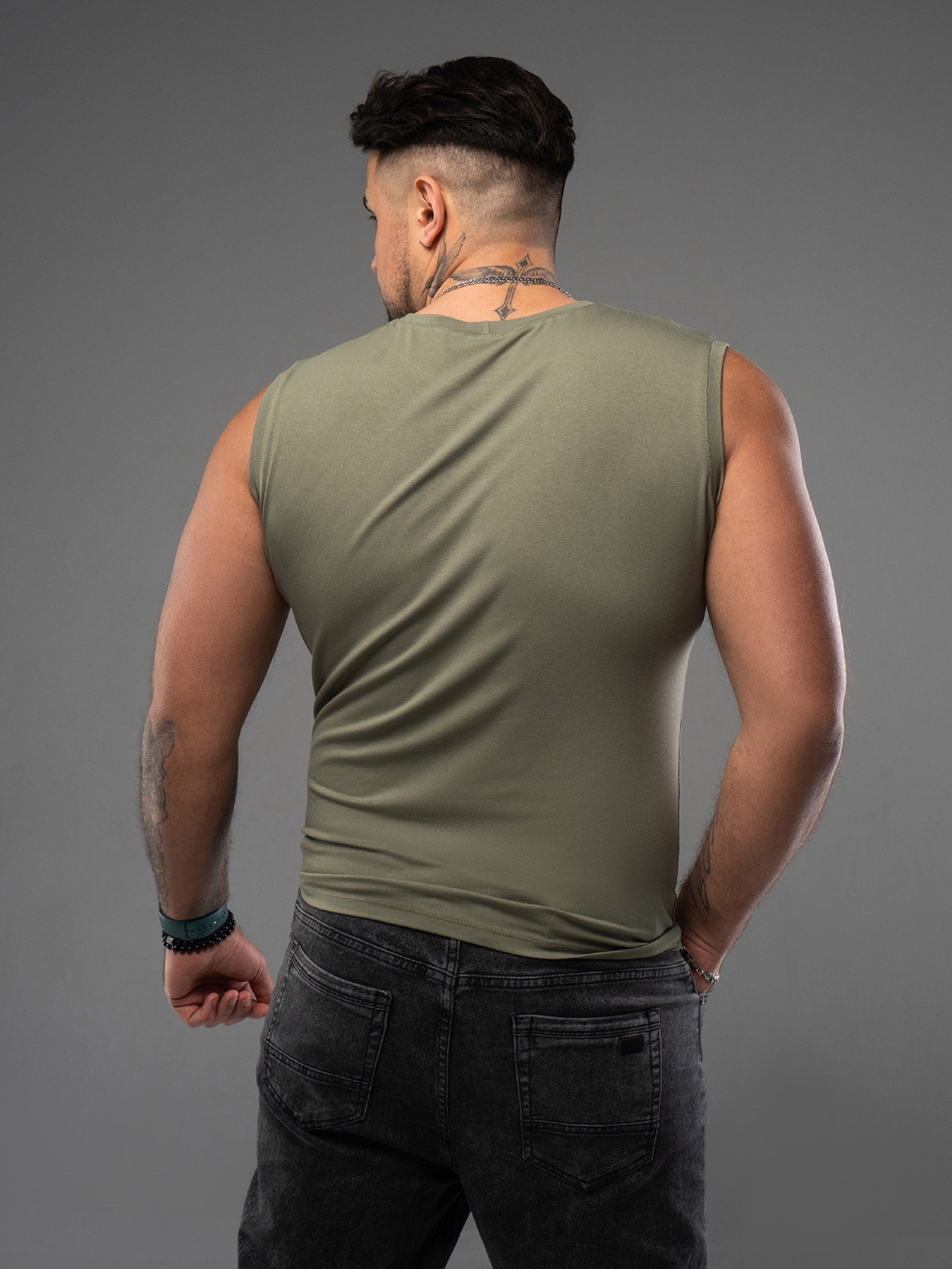 Майка ISSA Plus модель GN-537_хаки Майка ISSA Plus модель GN-537_хаки Фото