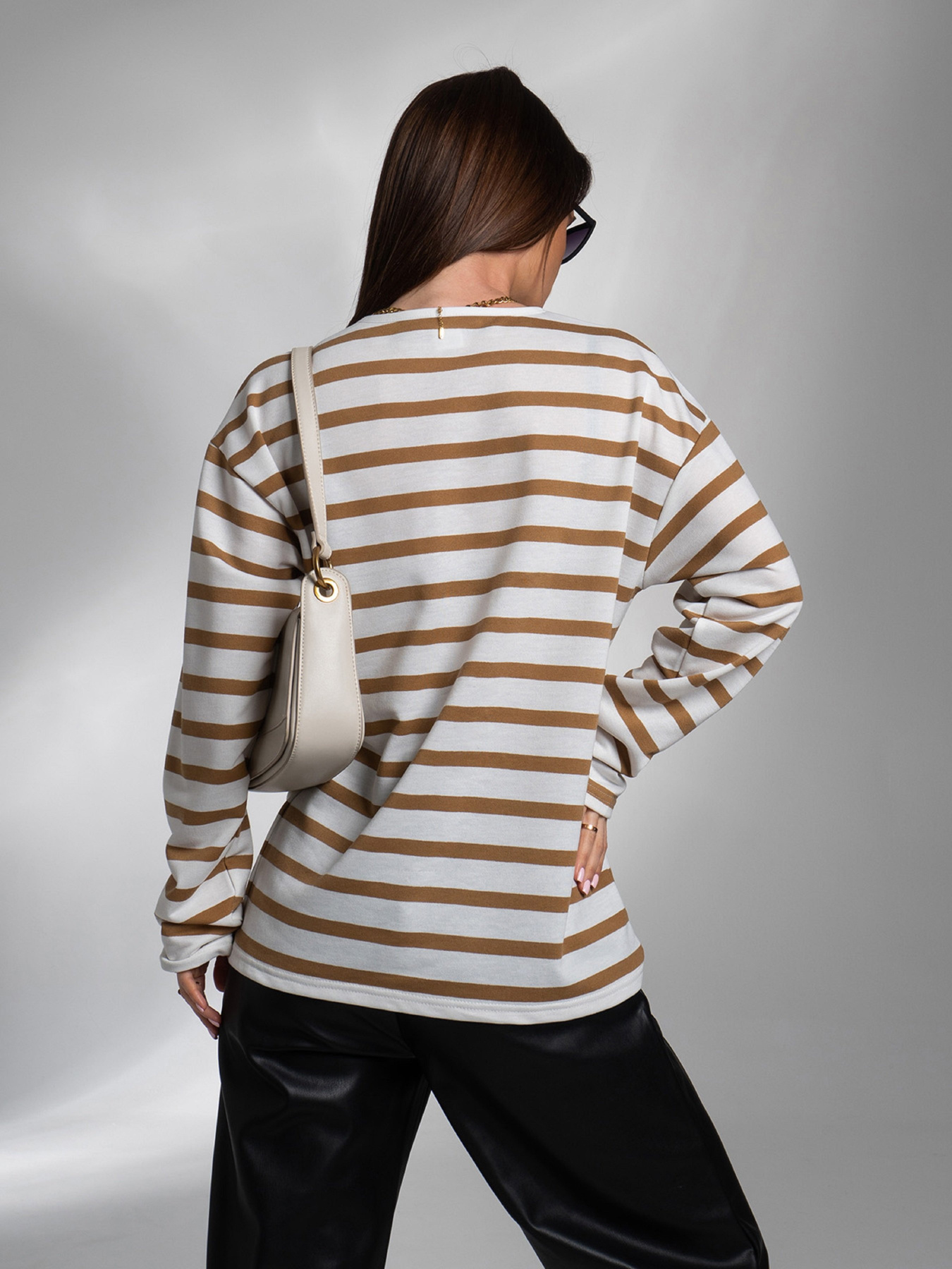 Лонгслів ISSA Plus модель 14584_белый_коричневый Фото