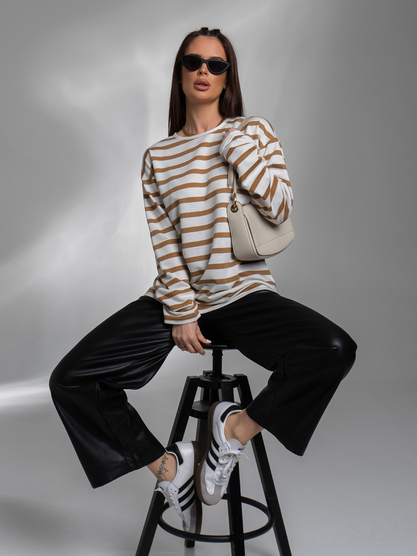 Лонгслів ISSA Plus модель 14584_белый_коричневый Фото