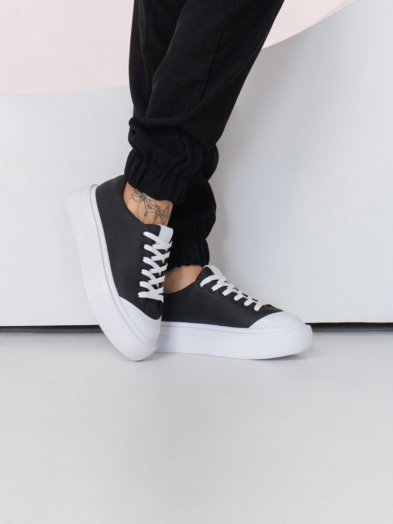 Кеди низькі ISSA Plus модель OB2-457_белый_черный Фото