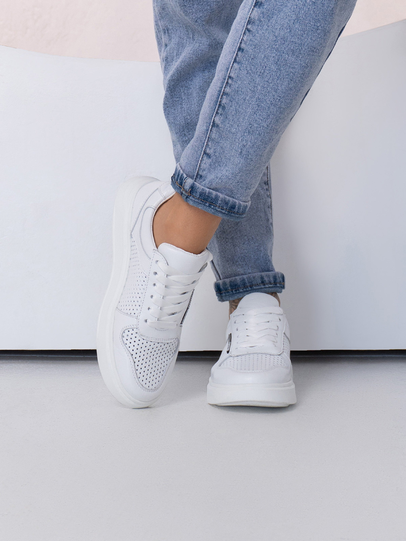 Кросівки повсякденні ISSA Plus модель OB2-433_белый Фото