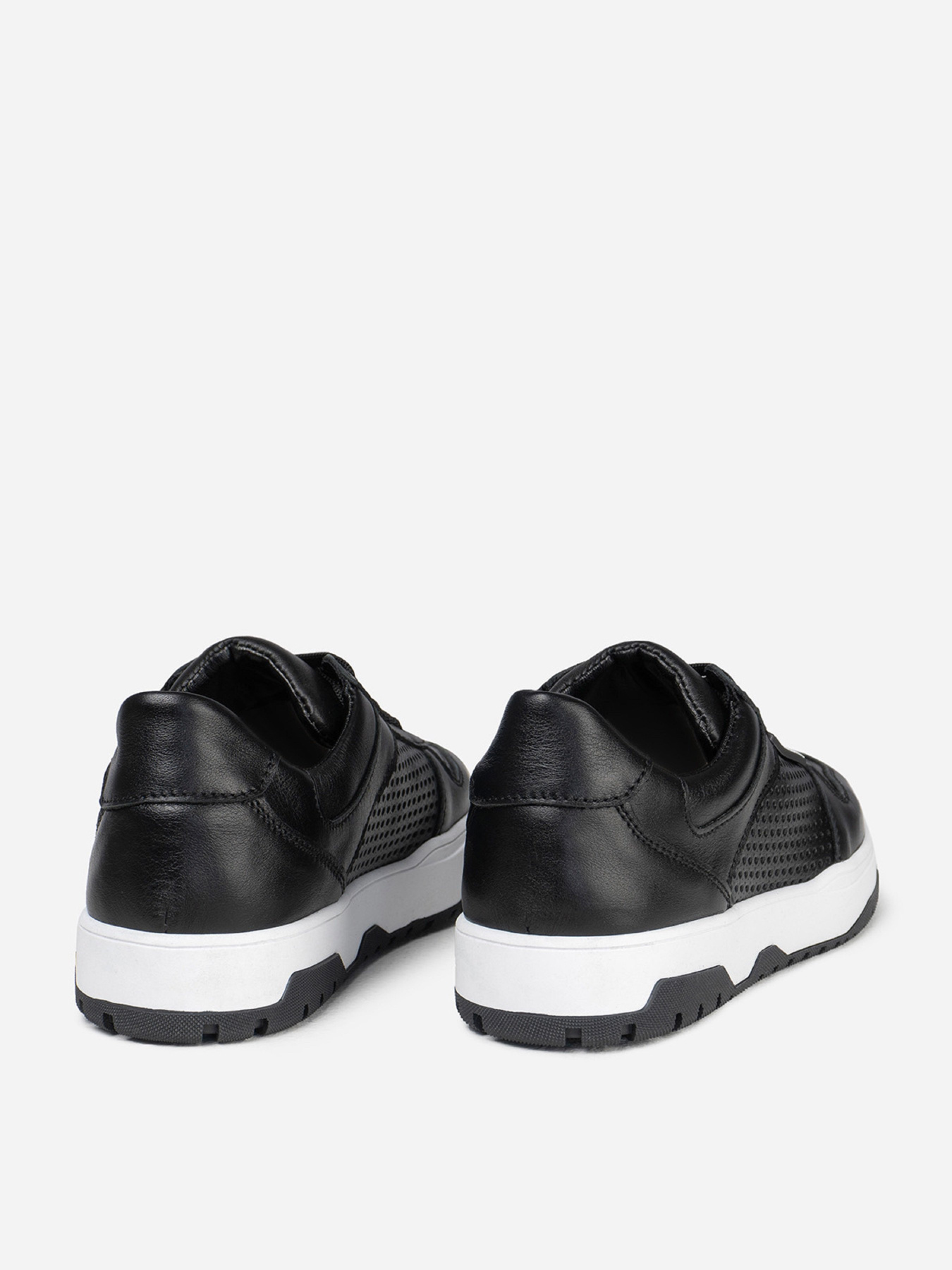 Кросівки повсякденні ISSA Plus модель OB2-437_черный Фото