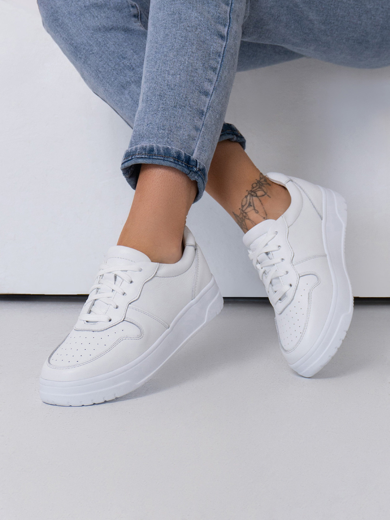 Кросівки ISSA Plus модель OB2-451_белый Фото