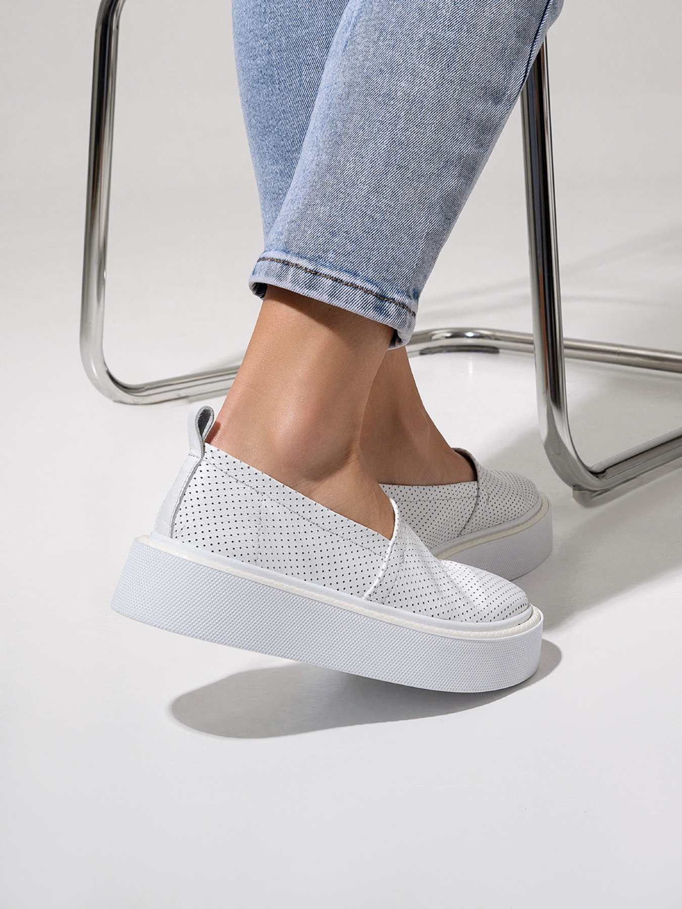 Сліпони ISSA Plus модель OB2-458_белый Фото