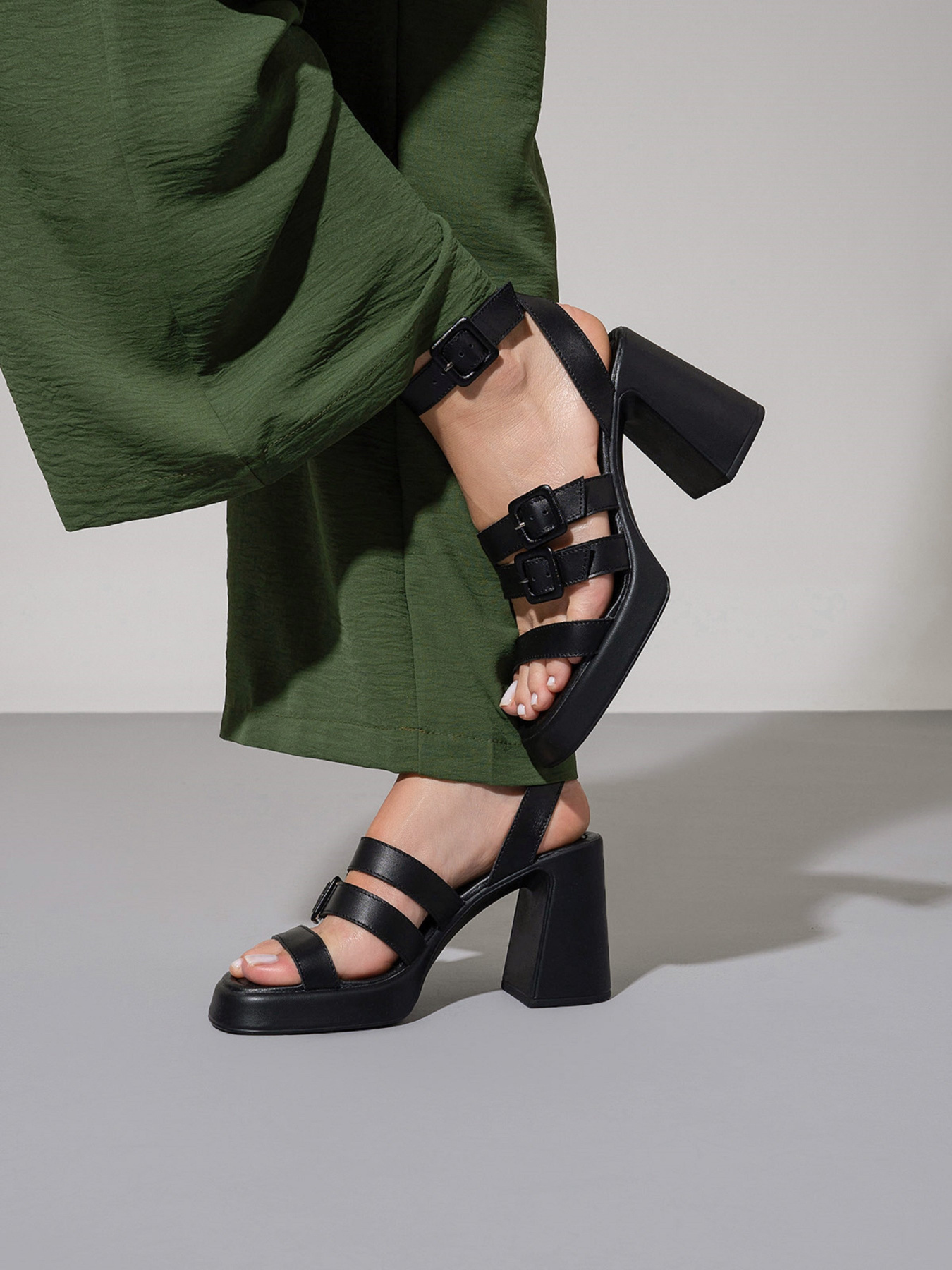 Босоножки ISSA Plus модель OB2-477_черный Фото