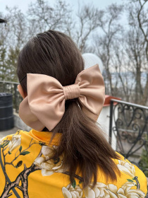 Бежевий великий бант, модний і стильний аксесуар шпилька для волосся MyScarf модель ba_047113 Фото
