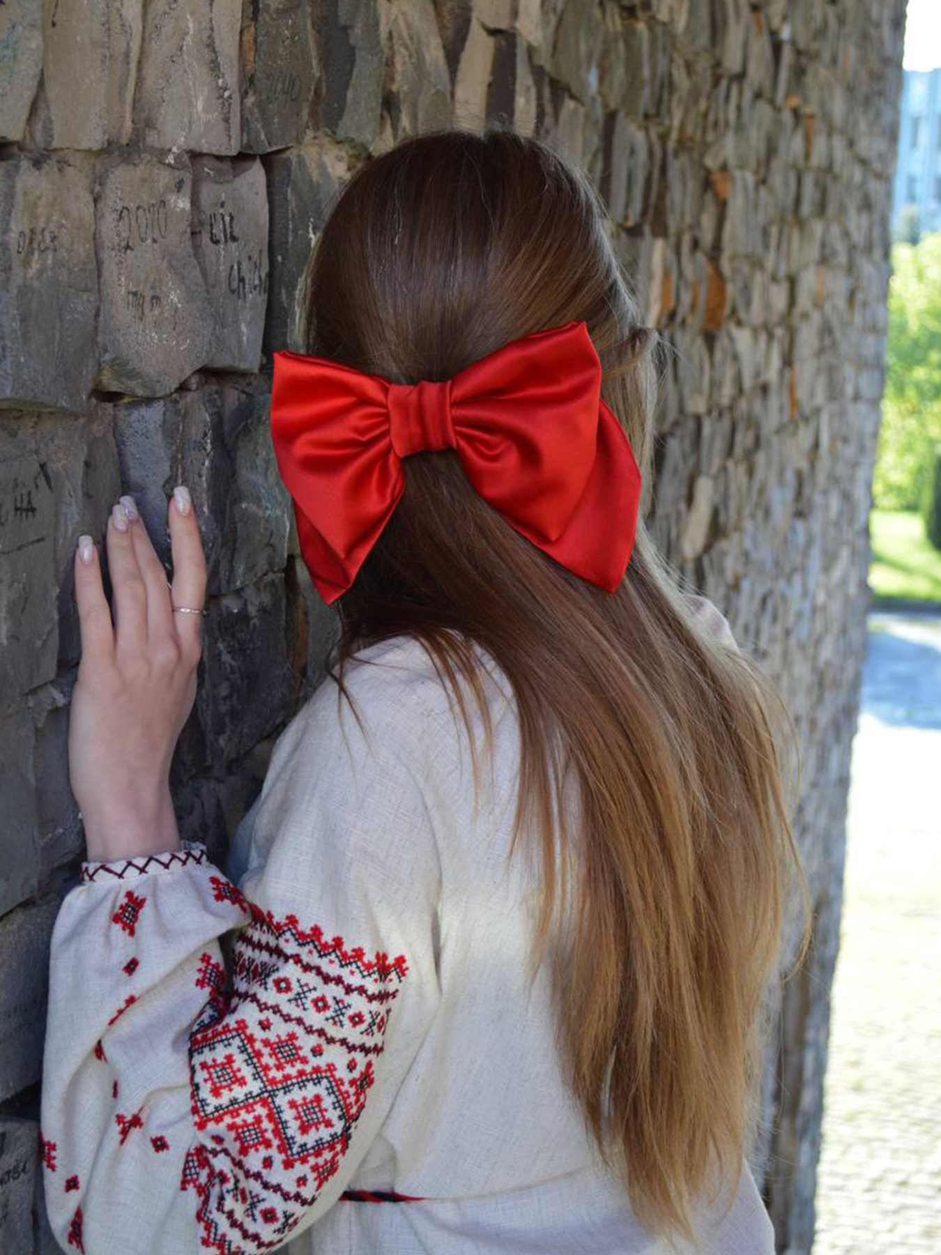 Красный большой бант, модный и стильный аксессуар заколка для волос MyScarf модель ba_047114 Фото