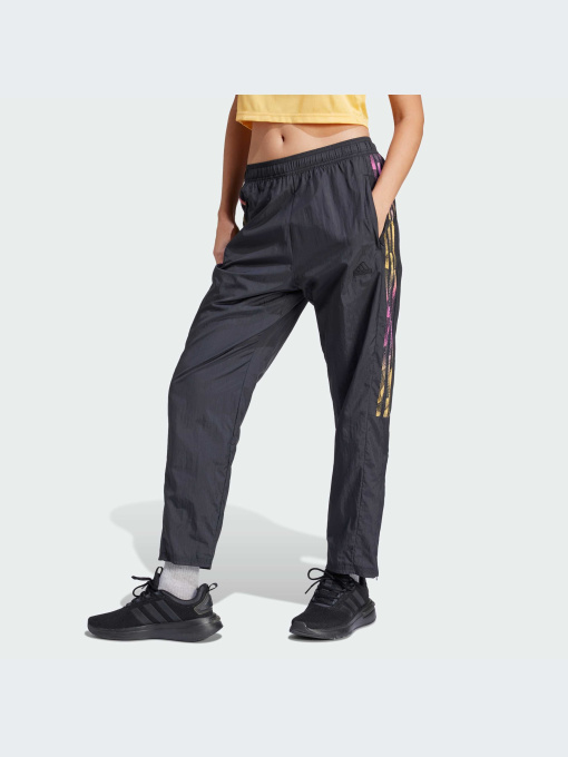 Повсякденні штани Adidas Tiro модель IQ4817 Фото