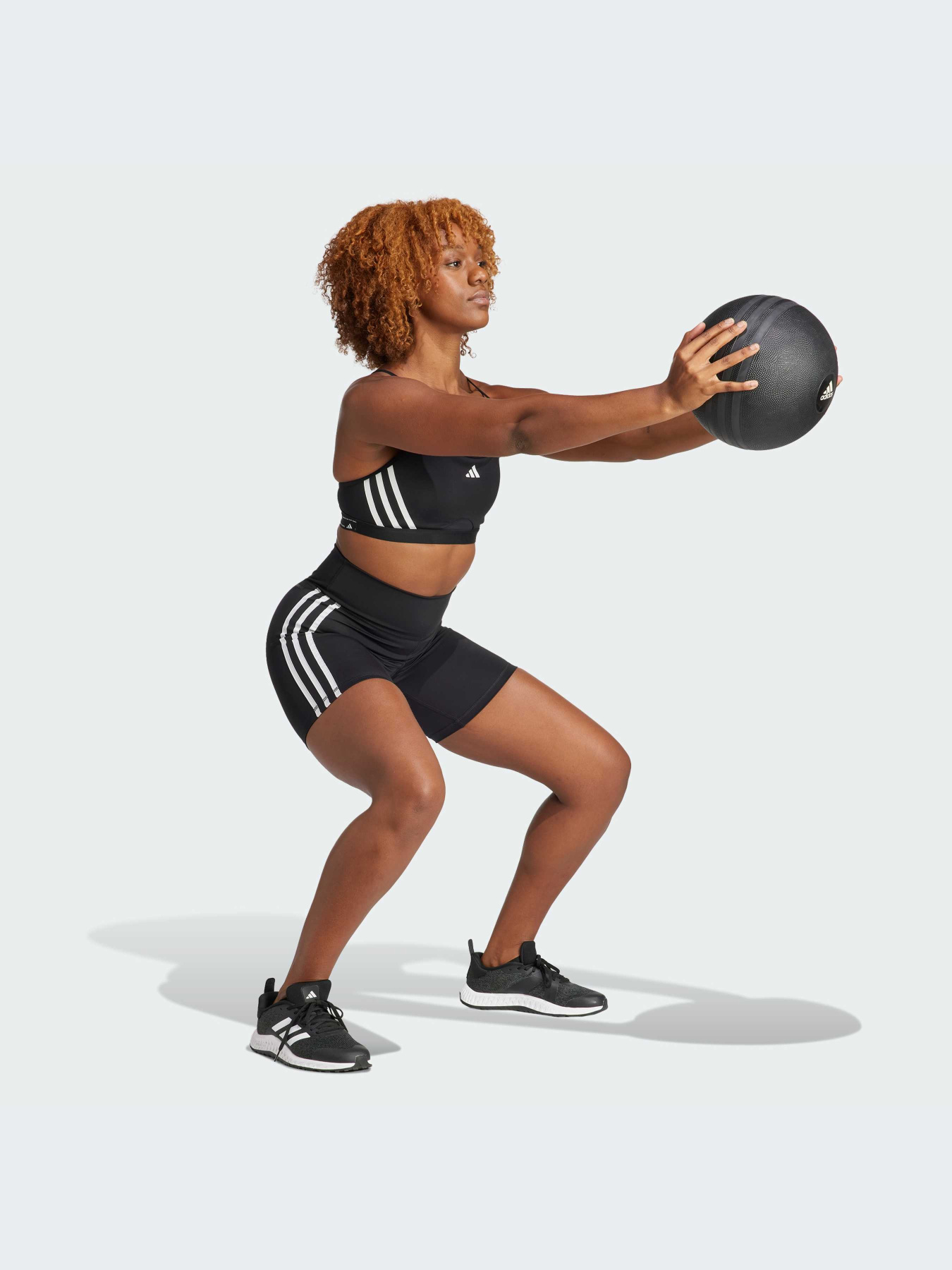 Топ спортивный Adidas 3 Stripes модель IQ3354 Фото