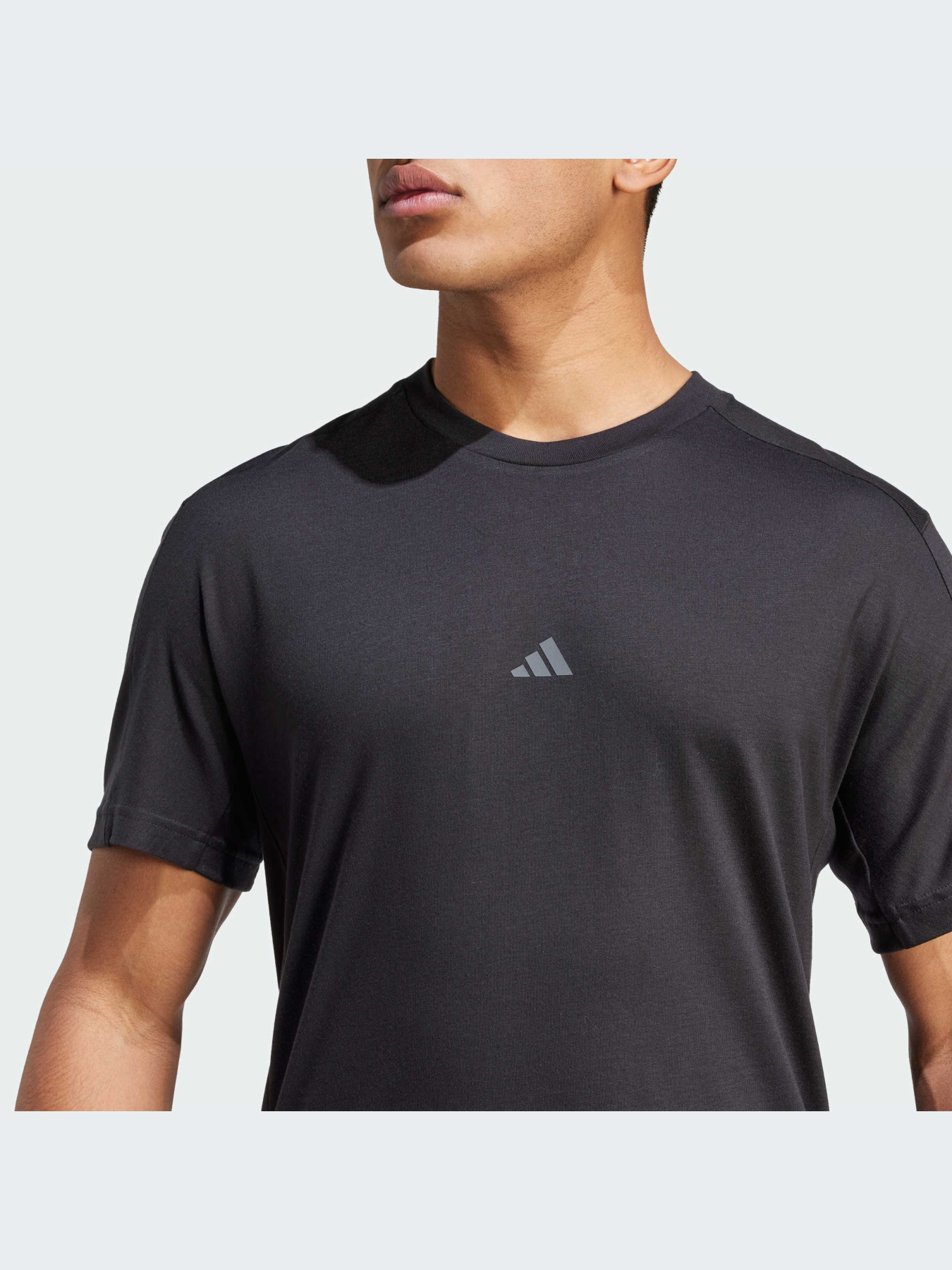 Футболка спортивна Adidas модель IR9481 Фото