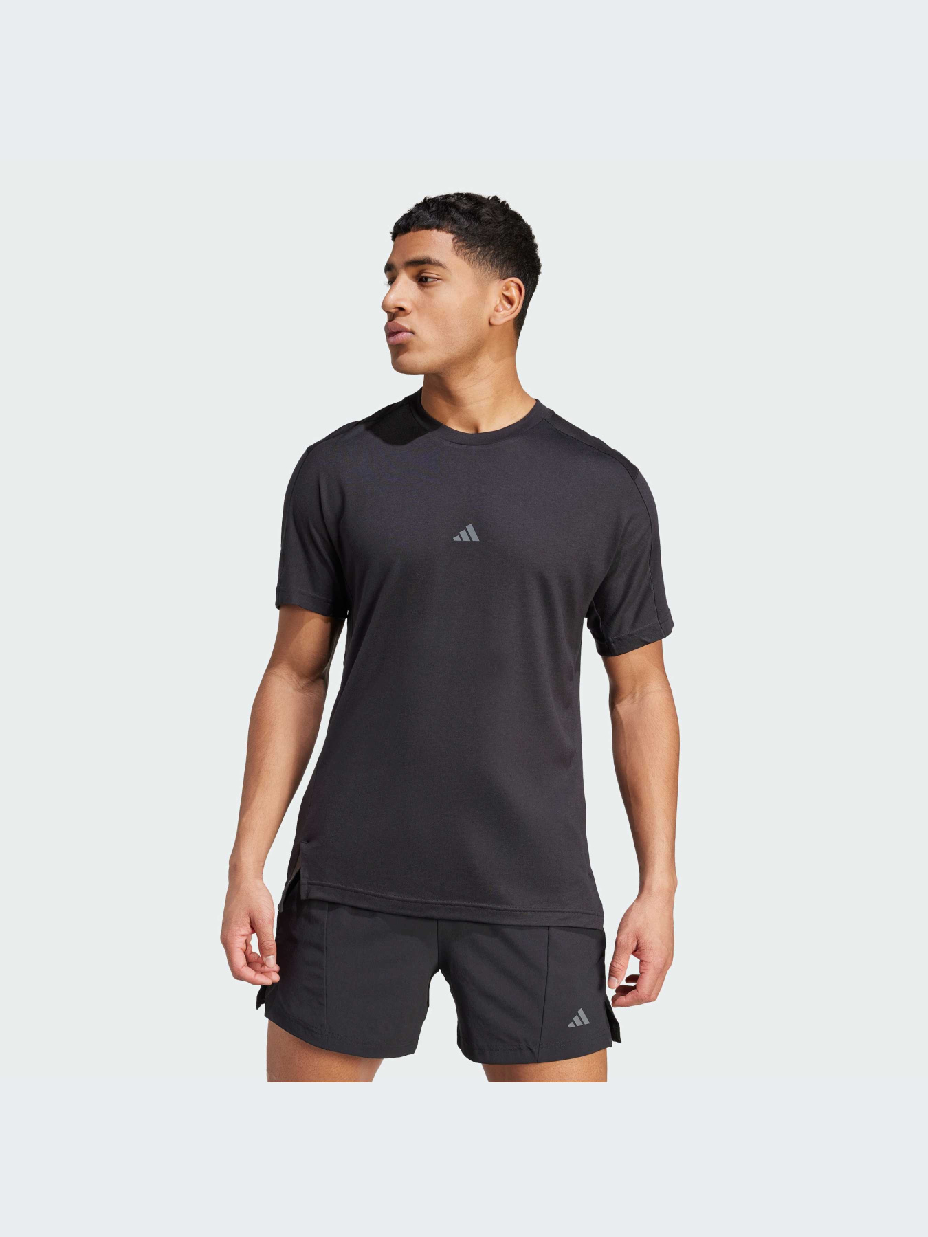 Футболка спортивна Adidas модель IR9481 Фото