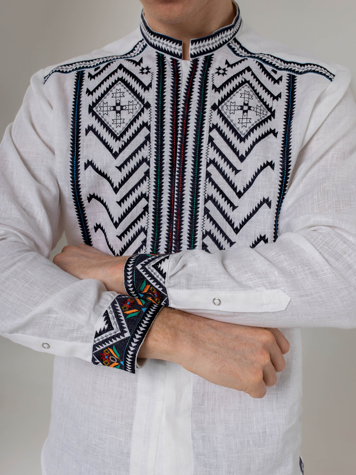 Вышитая рубашка Svarga модель SV-MS00604-1111-10001 Фото