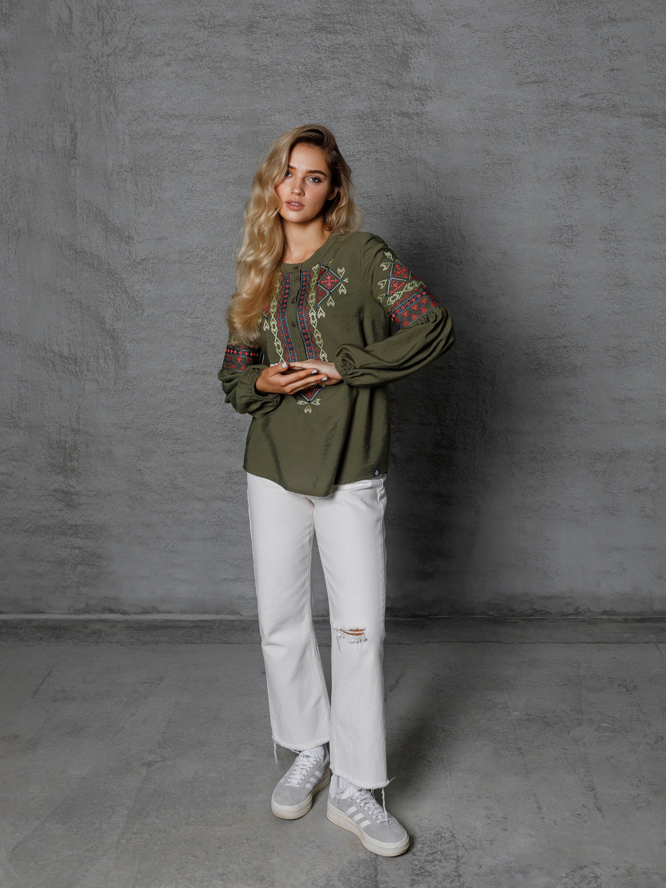 Вышитая рубашка Svarga модель SV-FB00530-1160-10010 Фото