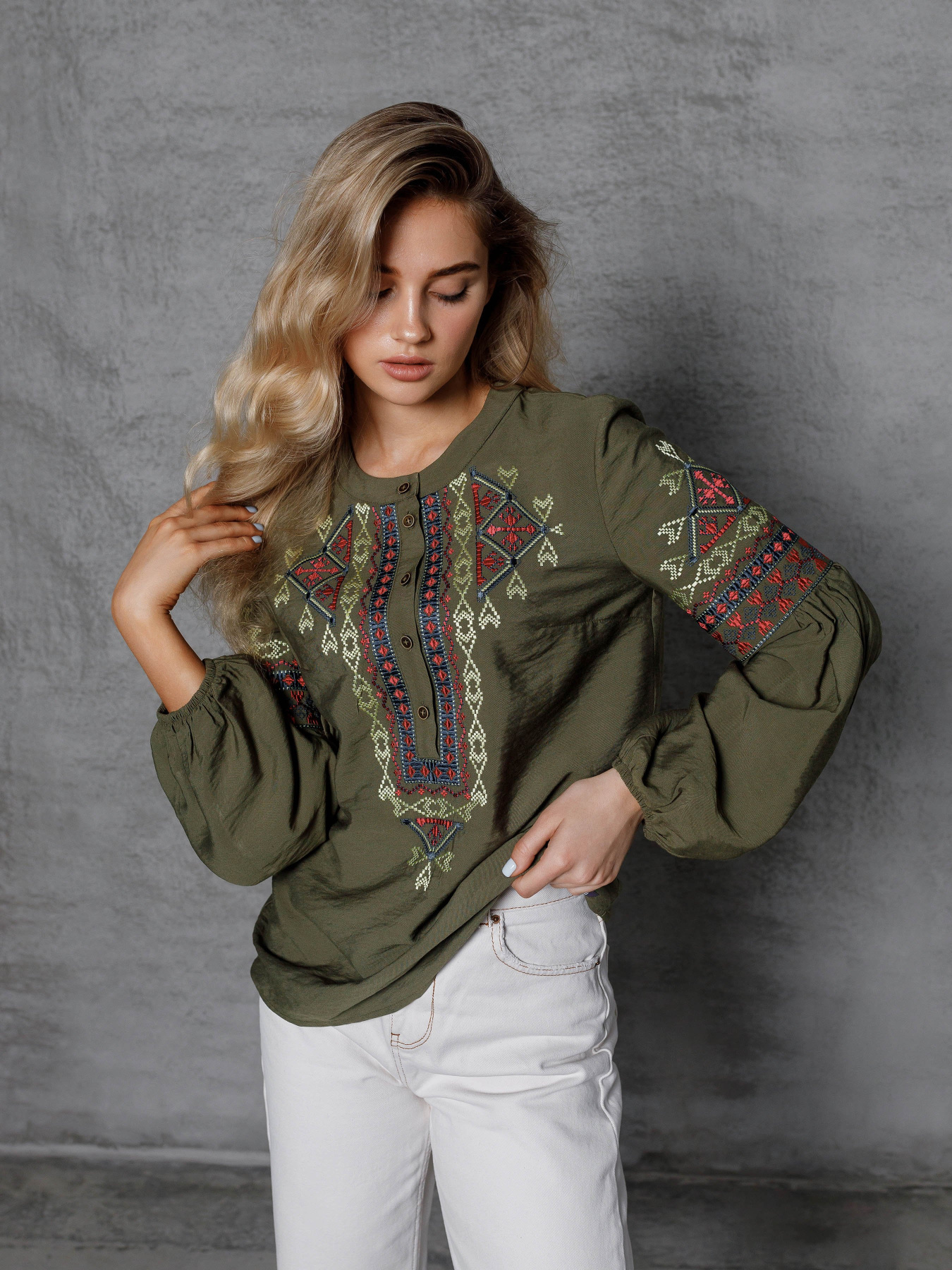 Вышитая рубашка Svarga модель SV-FB00530-1160-10010 Фото