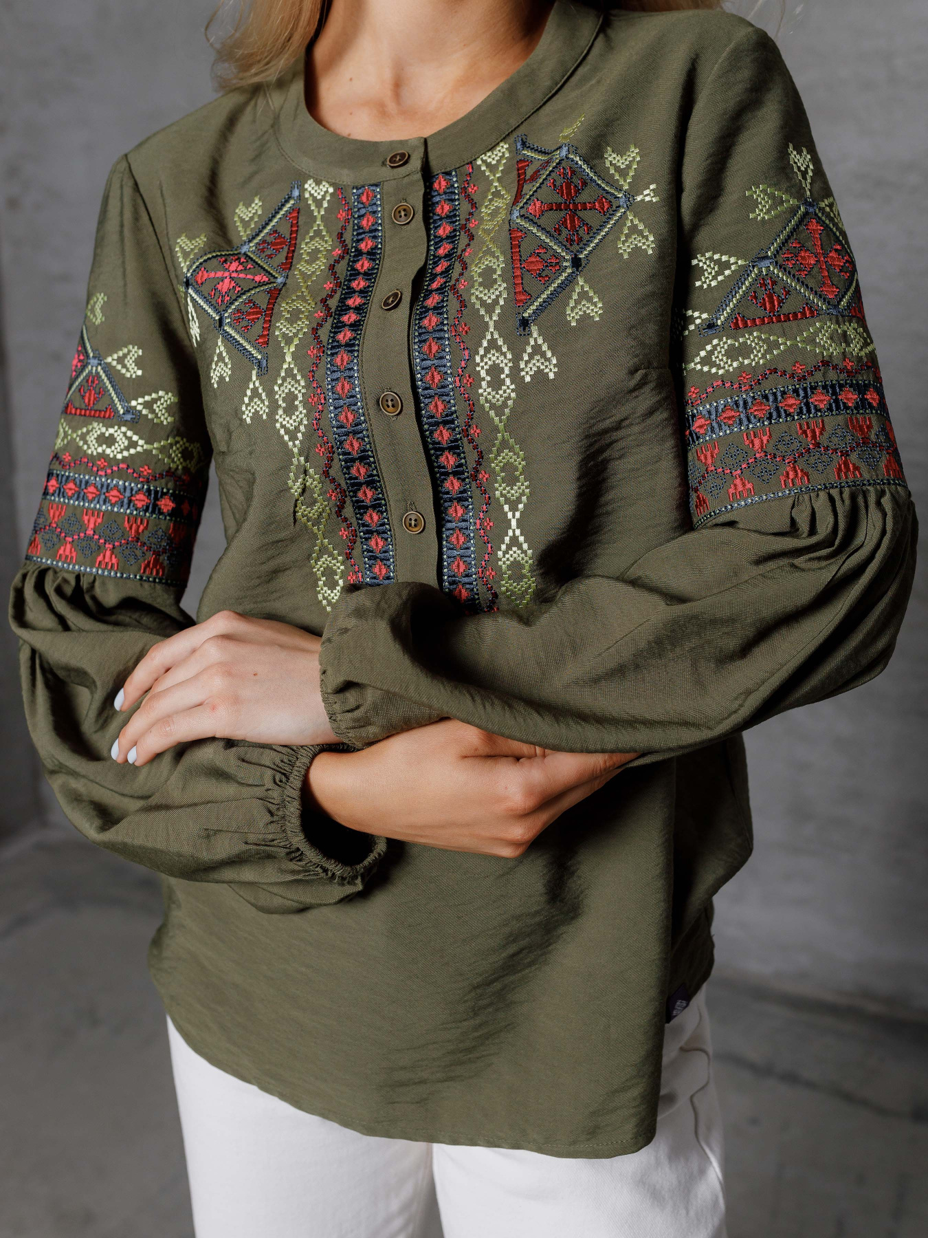 Вышитая рубашка Svarga модель SV-FB00530-1160-10010 Фото