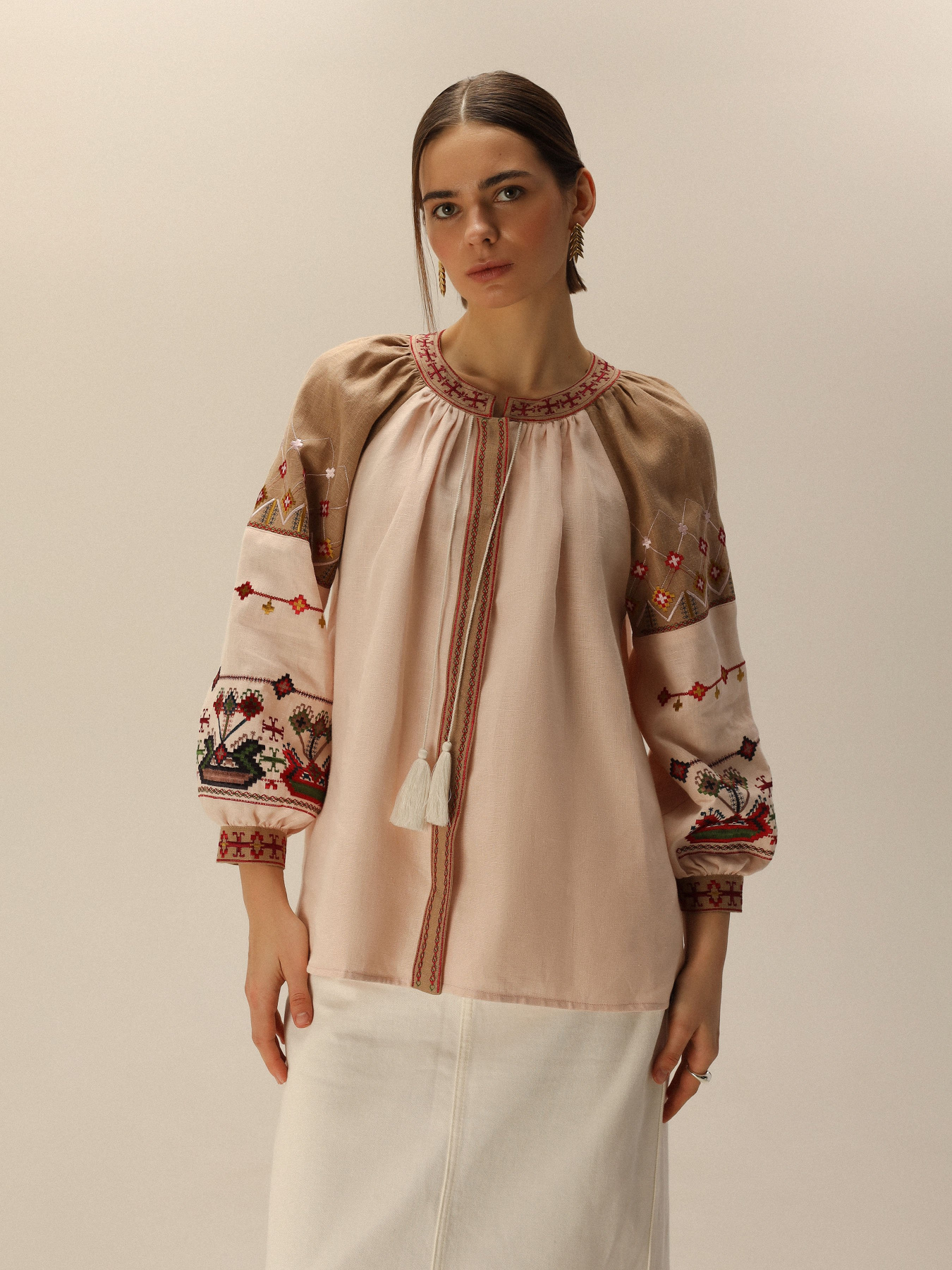 Вышитая рубашка Svarga модель SV-FB00688-1111-10022 Фото