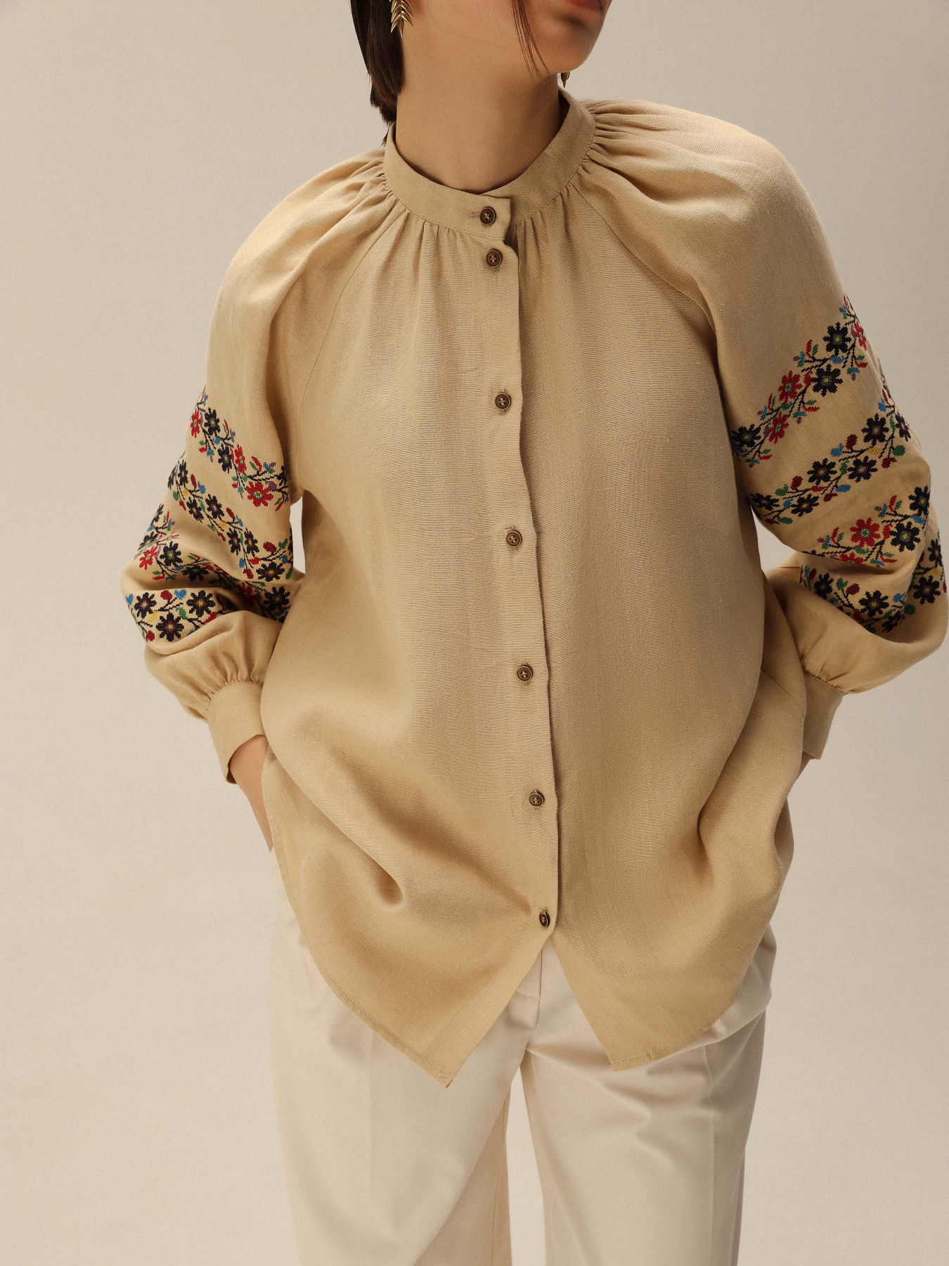 Вышитая рубашка Svarga модель SV-FB00696-1111-10021 Фото