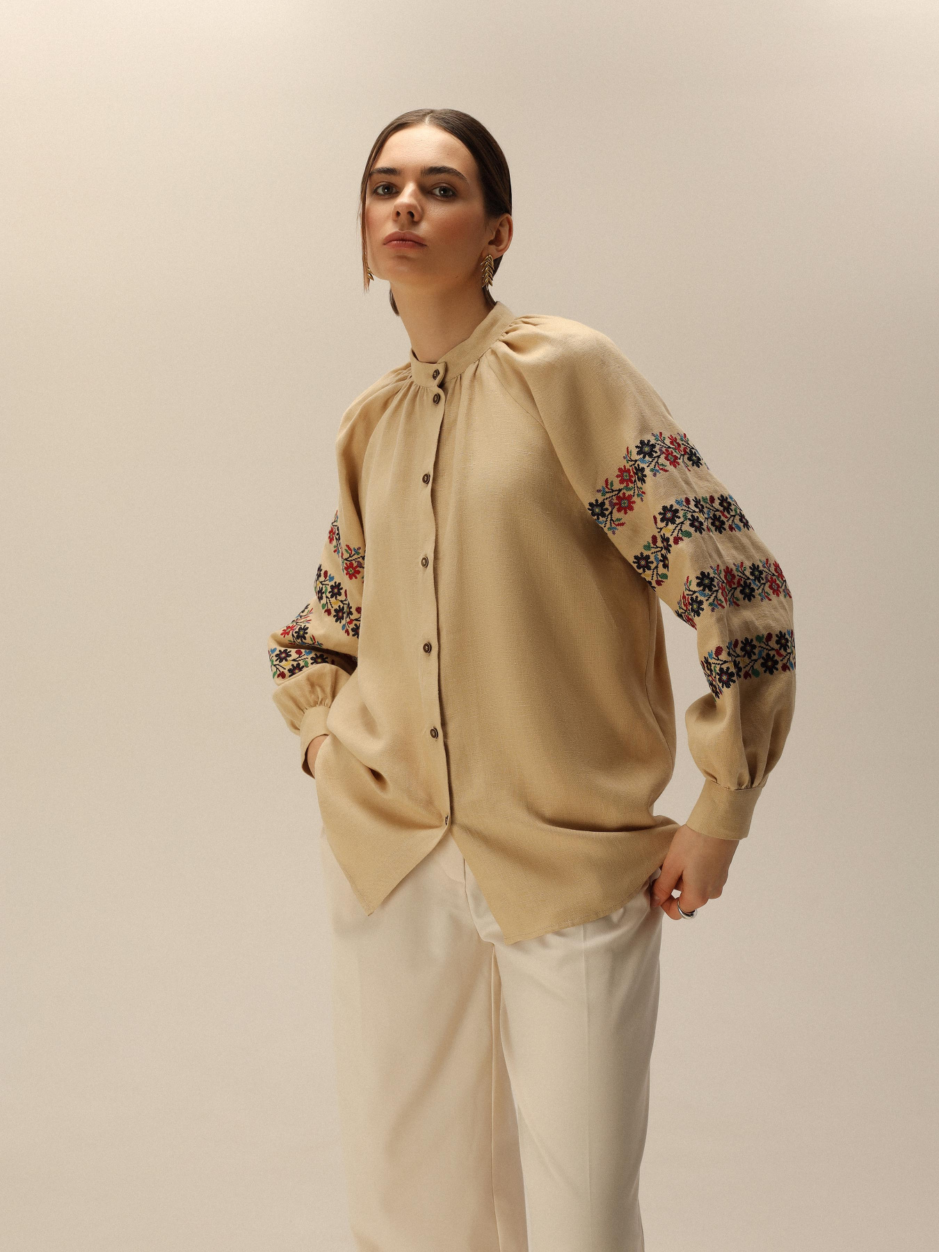 Вишита сорочка Svarga модель SV-FB00696-1111-10021 Фото