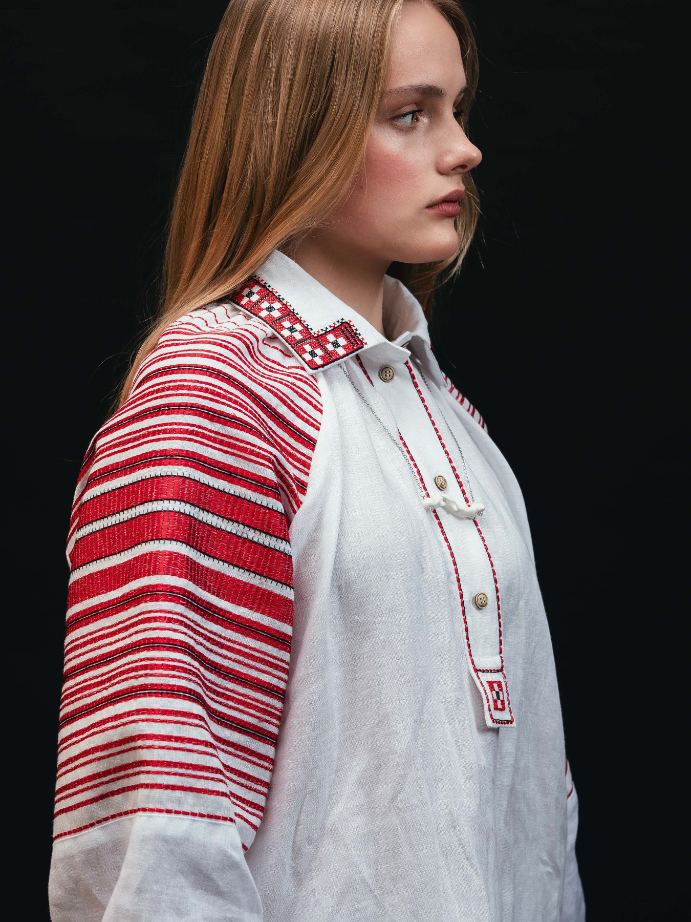 Вышитая рубашка Svarga модель SV-FB00697-1111-10001 Фото