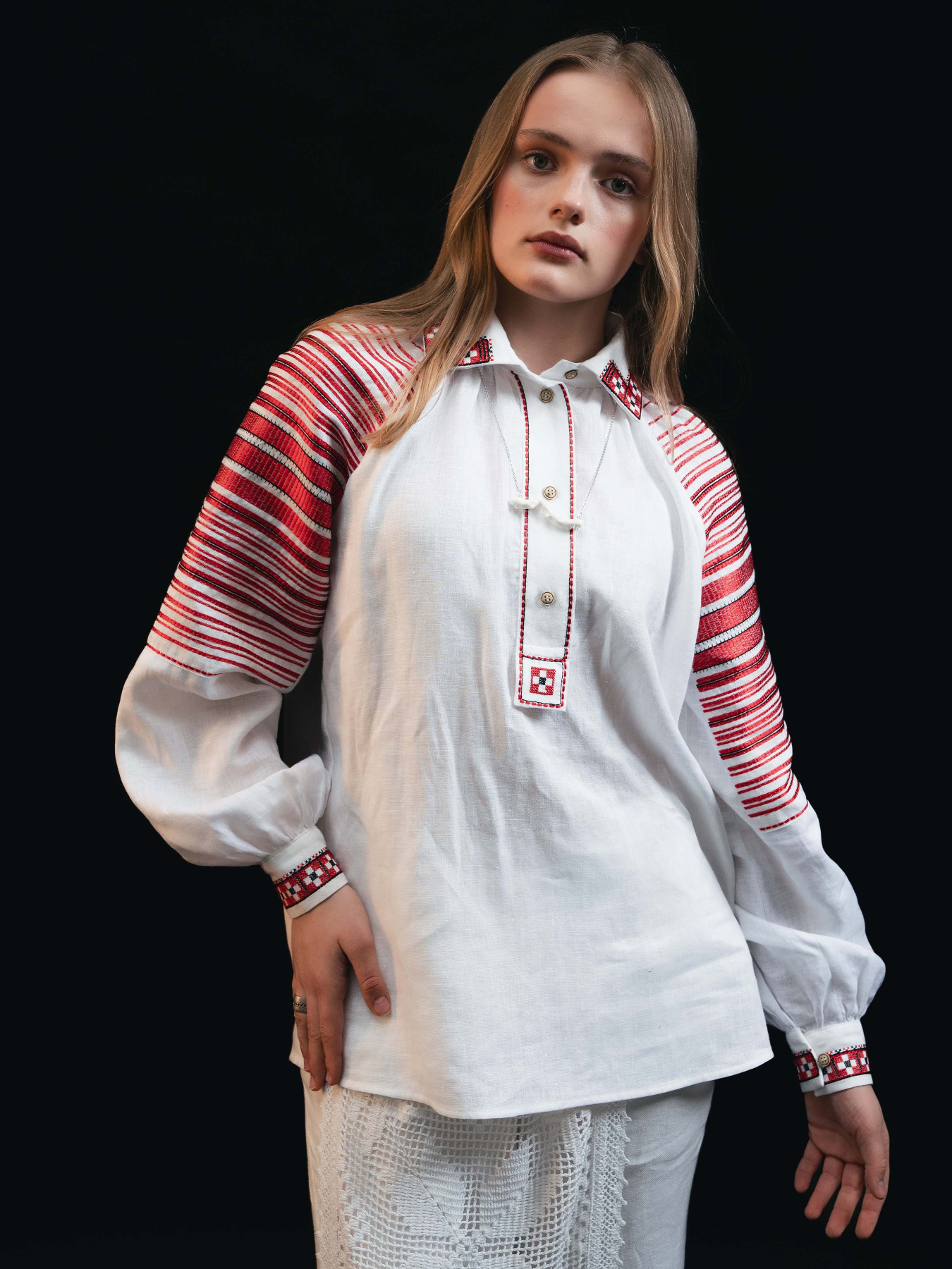 Вышитая рубашка Svarga модель SV-FB00697-1111-10001 Фото