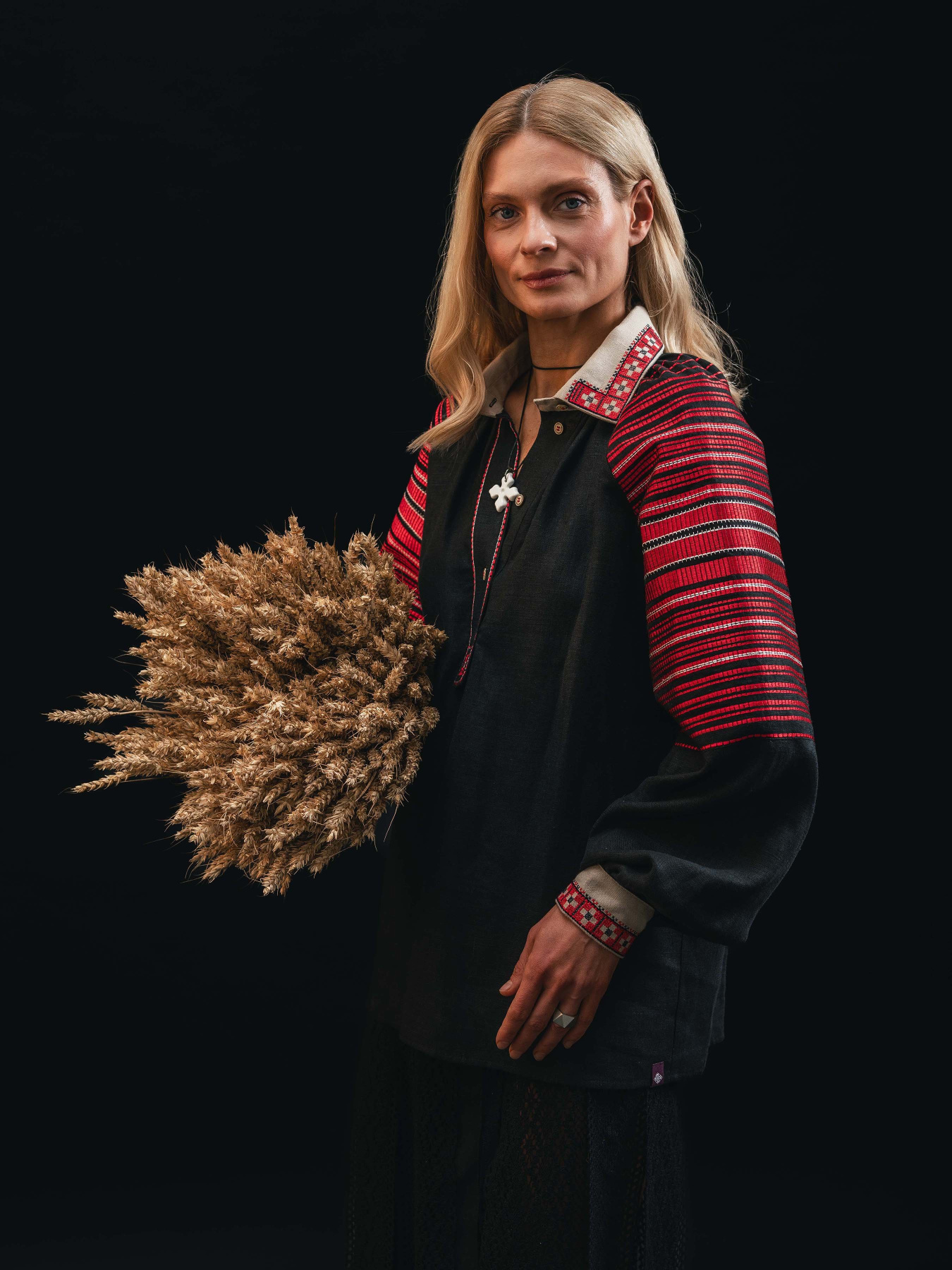 Вышитая рубашка Svarga модель SV-FB00698-1111-10005 Фото