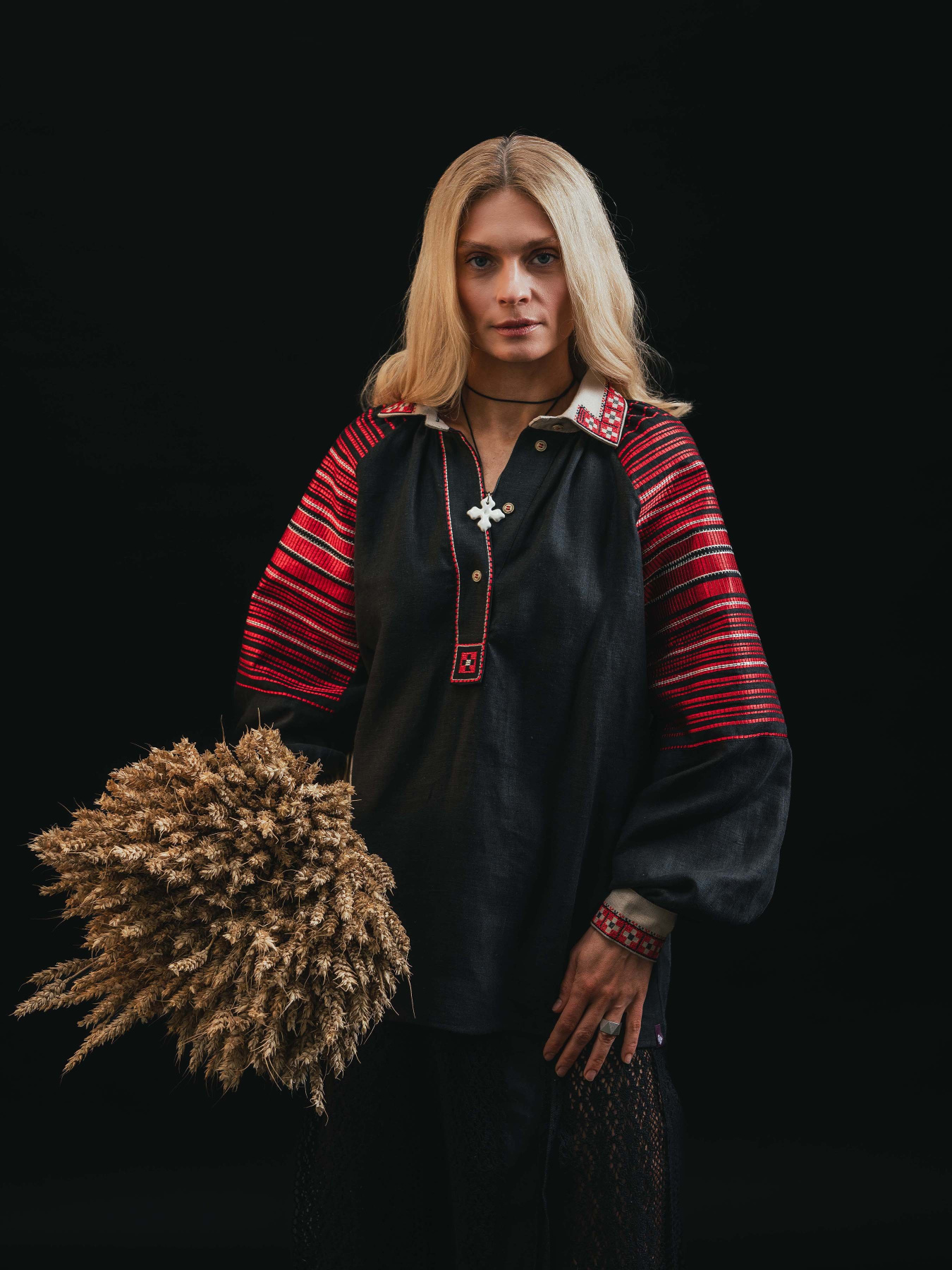 Вишита сорочка Svarga модель SV-FB00698-1111-10005 Вишита сорочка Svarga модель SV-FB00698-1111-10005 Фото