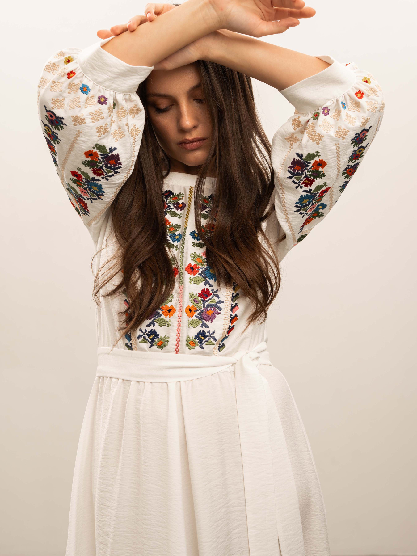 Вышитое платье Svarga модель SV-FD00704-1160-10001 Фото