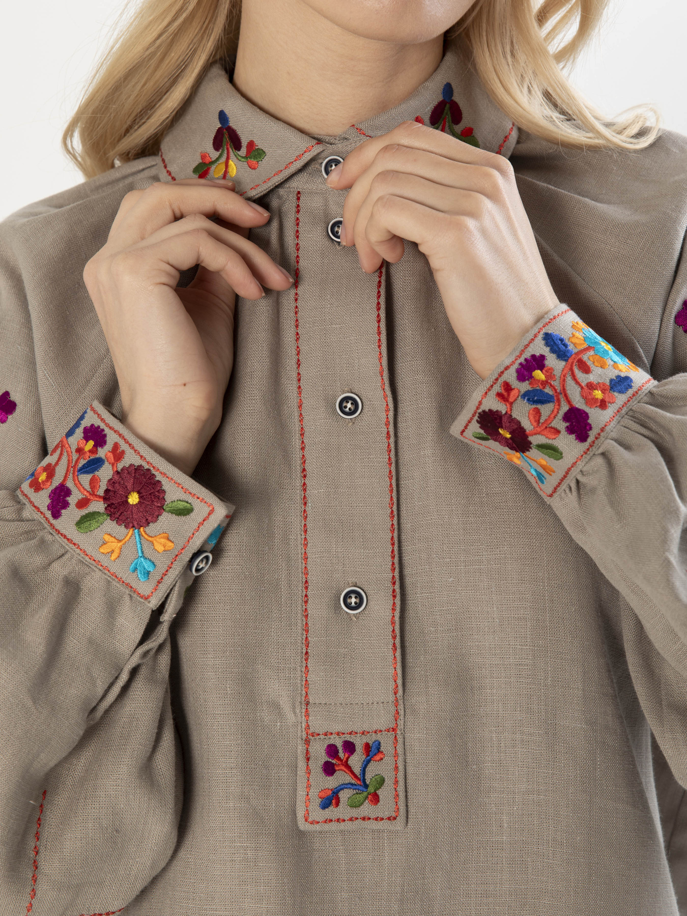 Вышитая рубашка Svarga модель SV-FB00703-1111-10016 Фото