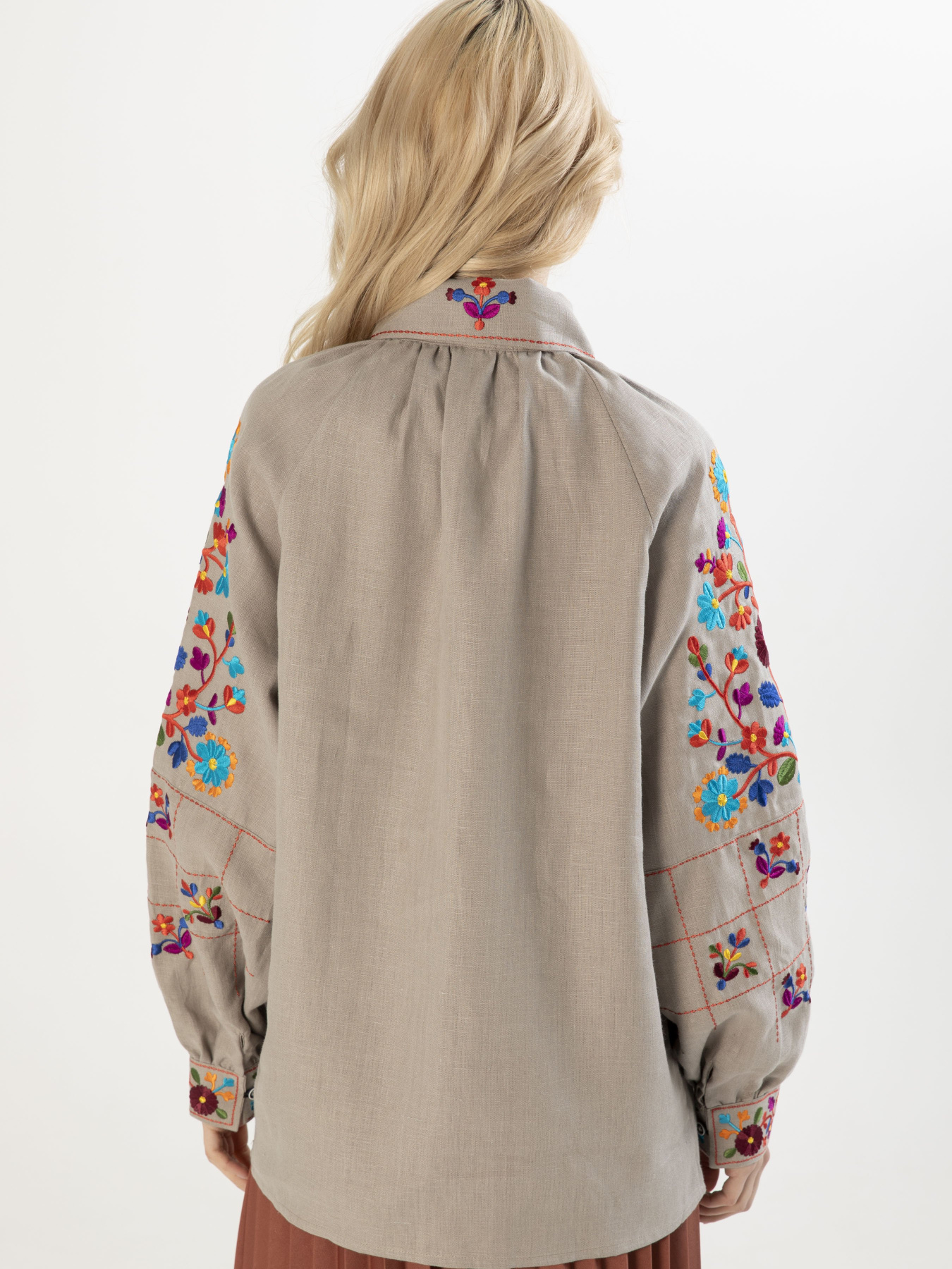 Вышитая рубашка Svarga модель SV-FB00703-1111-10016 Фото