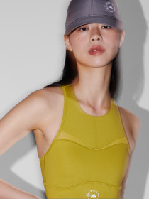 Топ спортивный Adidas модель IT8251 Фото