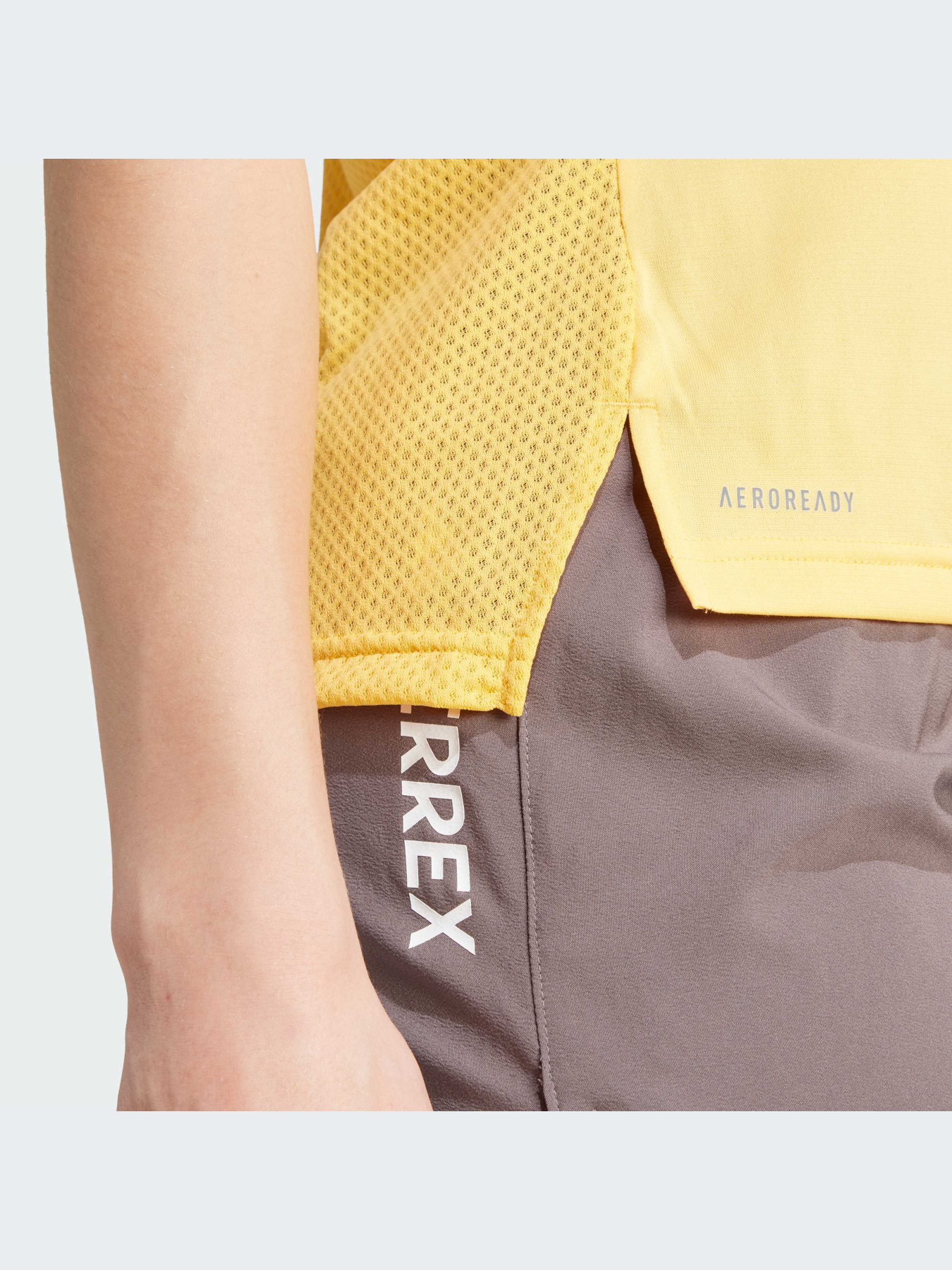 Футболка спортивная Adidas Terrex модель IP4823 Фото