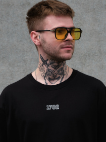 Футболка Without модель 8049242 Футболка Without модель 8049242 Фото