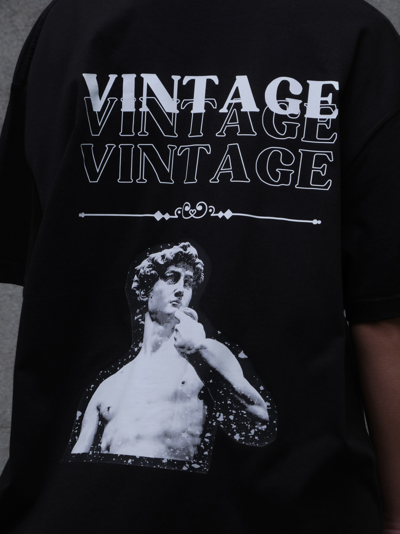 Футболка Without модель 8049247 Фото