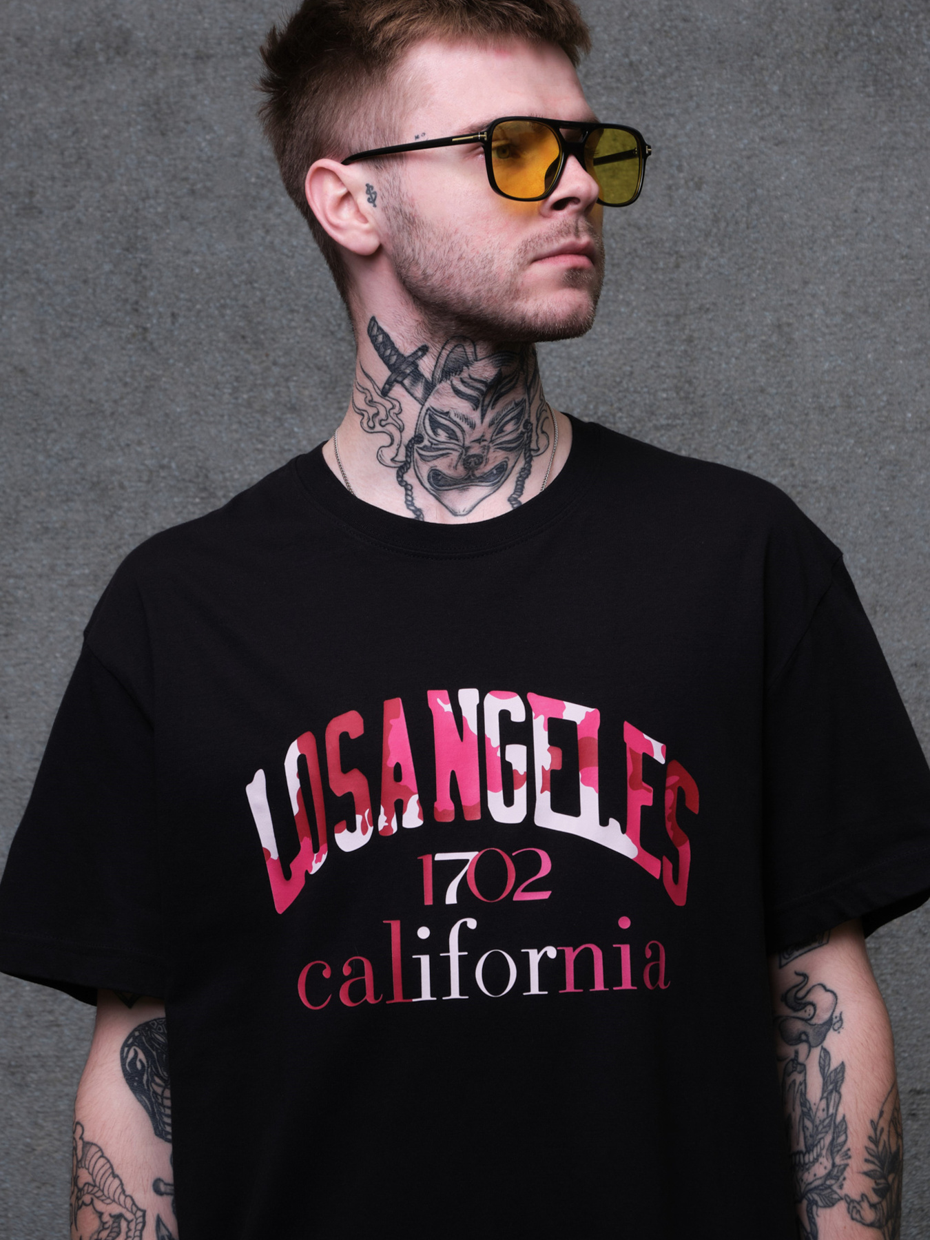 Футболка Without модель 8049258 Фото