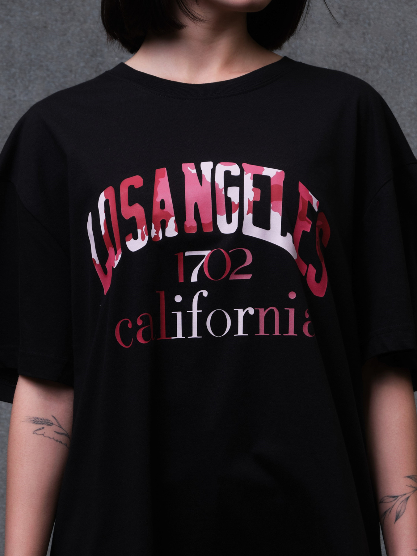 Футболка Without модель 8049259 Фото