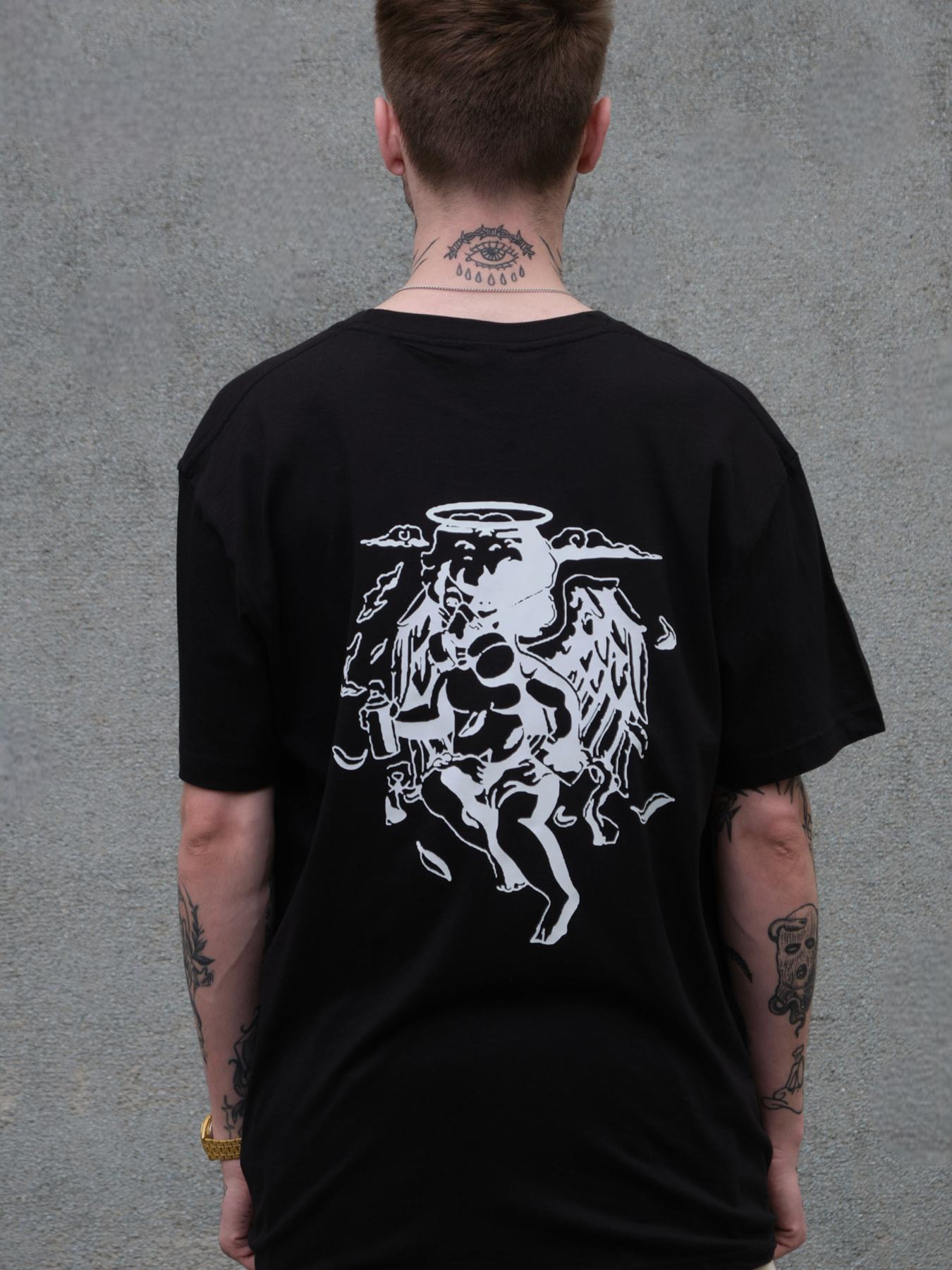 Футболка Without модель 8049282 Футболка Without модель 8049282 Фото