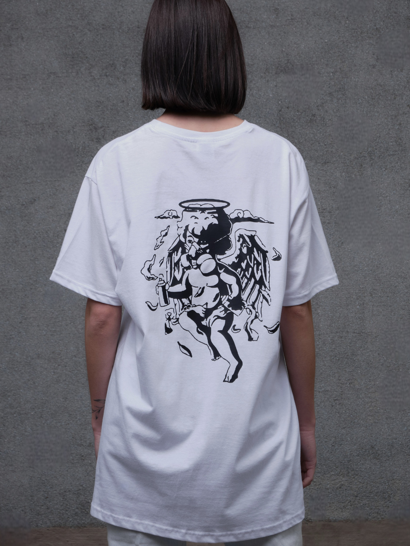 Футболка Without модель 8049285 Футболка Without модель 8049285 Фото