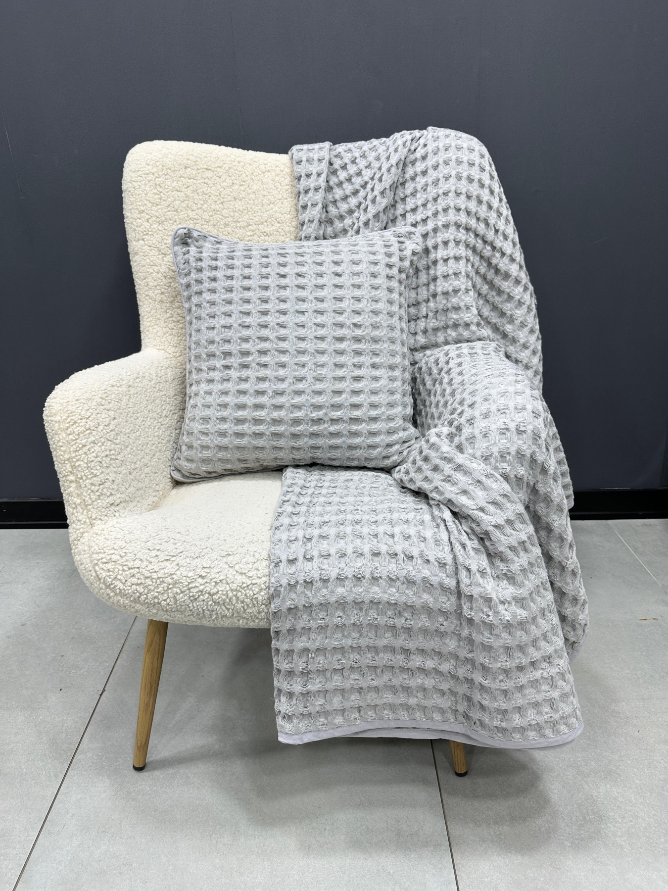 Плед на кровать серый МАЕСТРО модель 105426 Фото