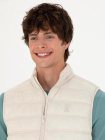 Жилет з утеплювачем US Polo модель G081GL010.000.1631483.VR049 Фото