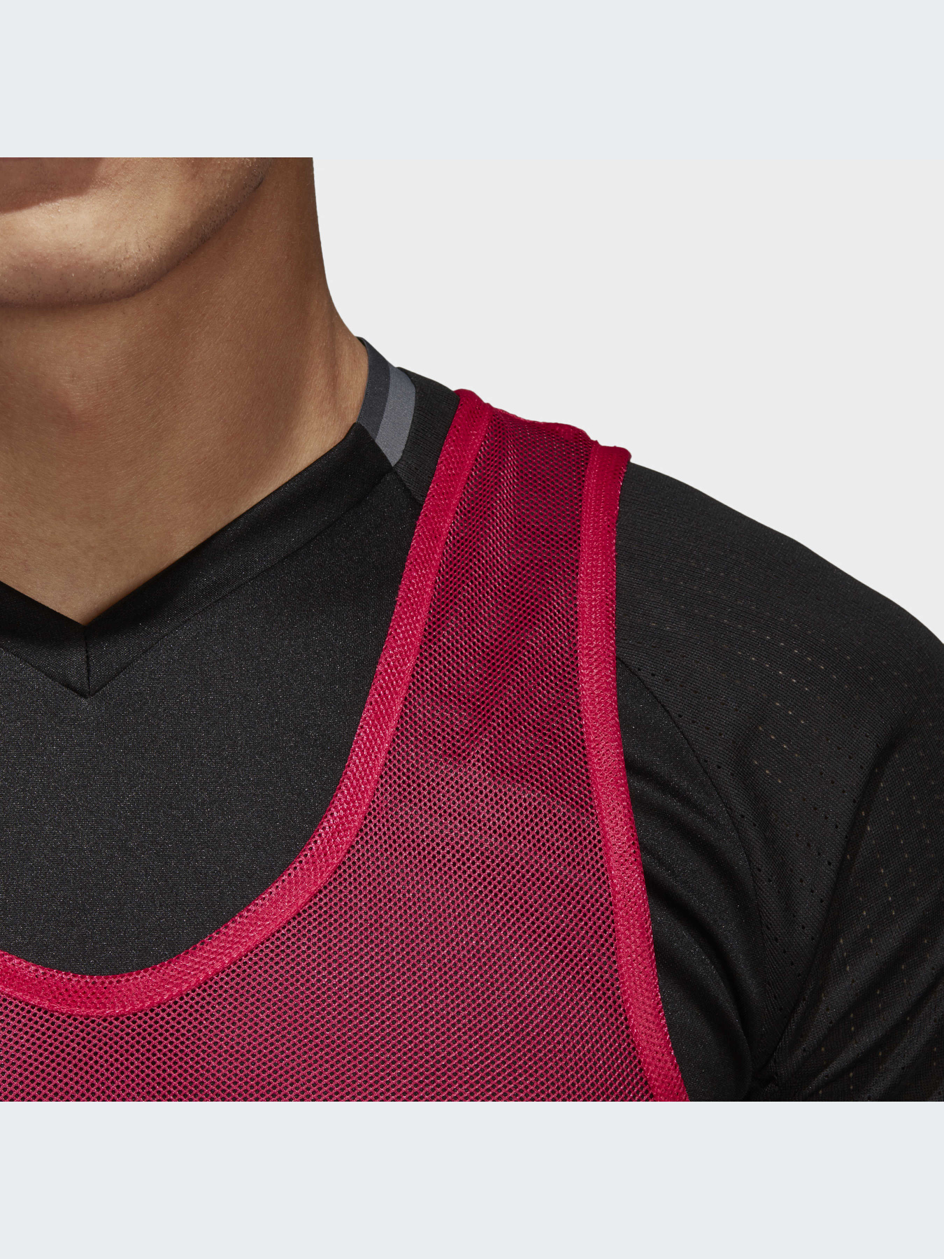 Спортивная майка Adidas модель F82134 Фото