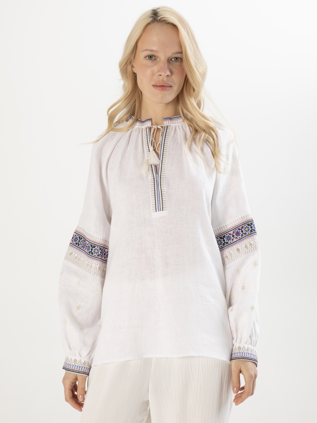 Вишита сорочка Svarga модель SV-FB00700-1111-10001 Фото